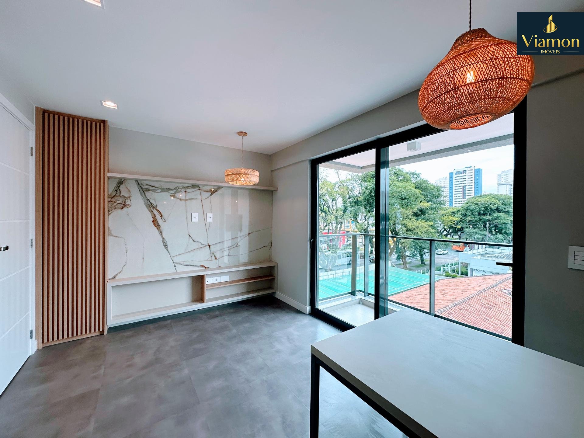Studios na Vila Izabel, metragem diferenciada e sacada ampla c...