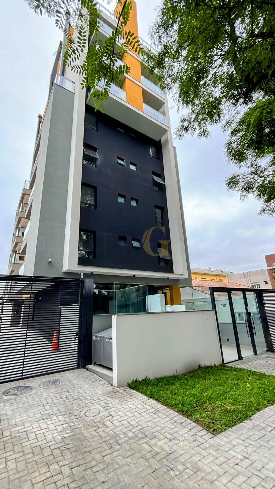Studios na Vila Izabel, metragem diferenciada e sacada ampla c...