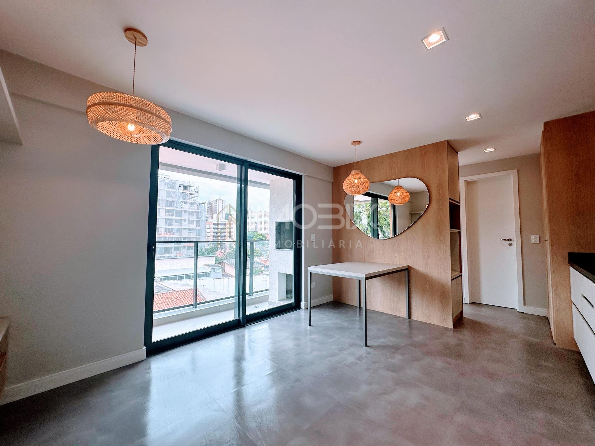 Studios na Vila Izabel, metragem diferenciada e sacada ampla c...