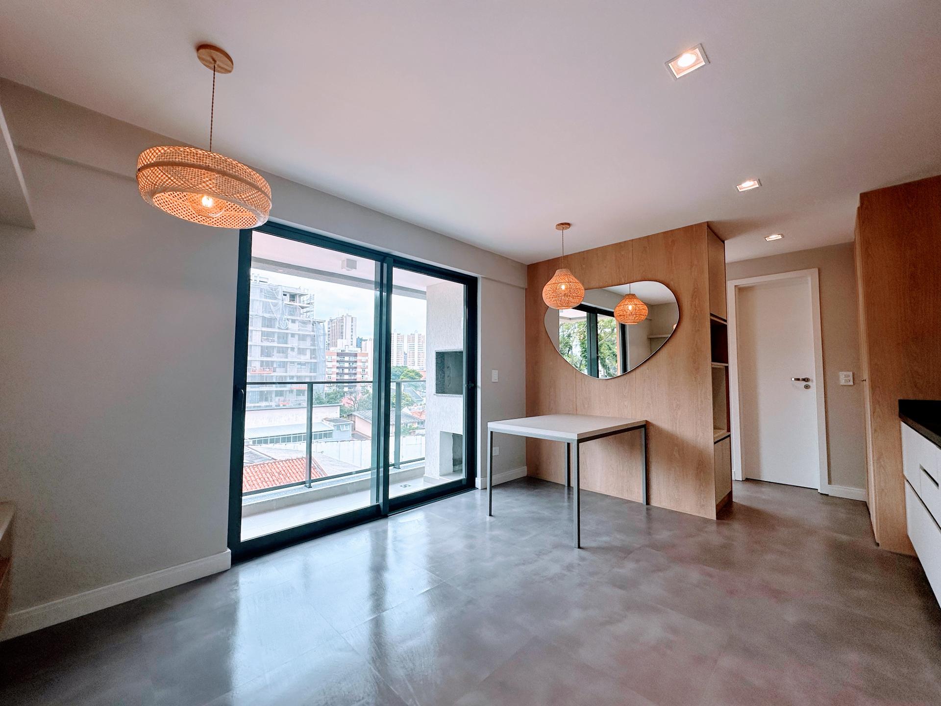 Studios na Vila Izabel, metragem diferenciada e sacada ampla c...