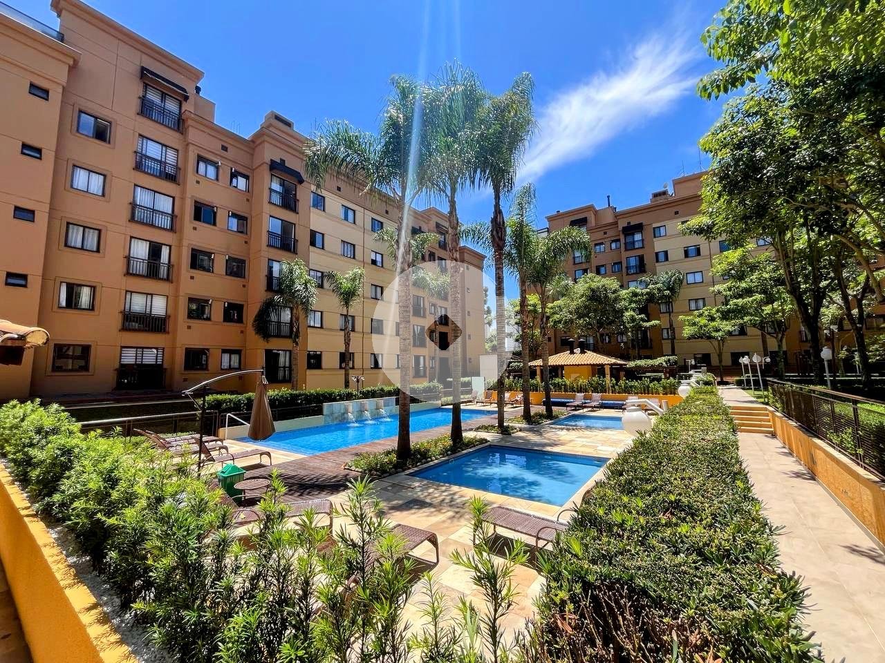 Charmoso Apartamento no Condomínio Plaza Sprada, Porteira Fechada    