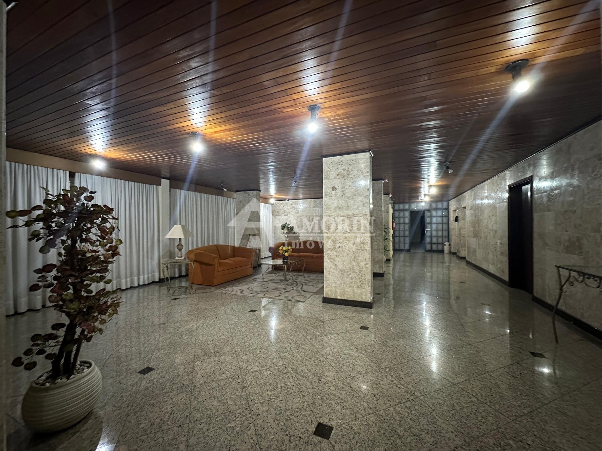 Amplo Apartamento com 125,96 m  privativos no Bigorrilho   