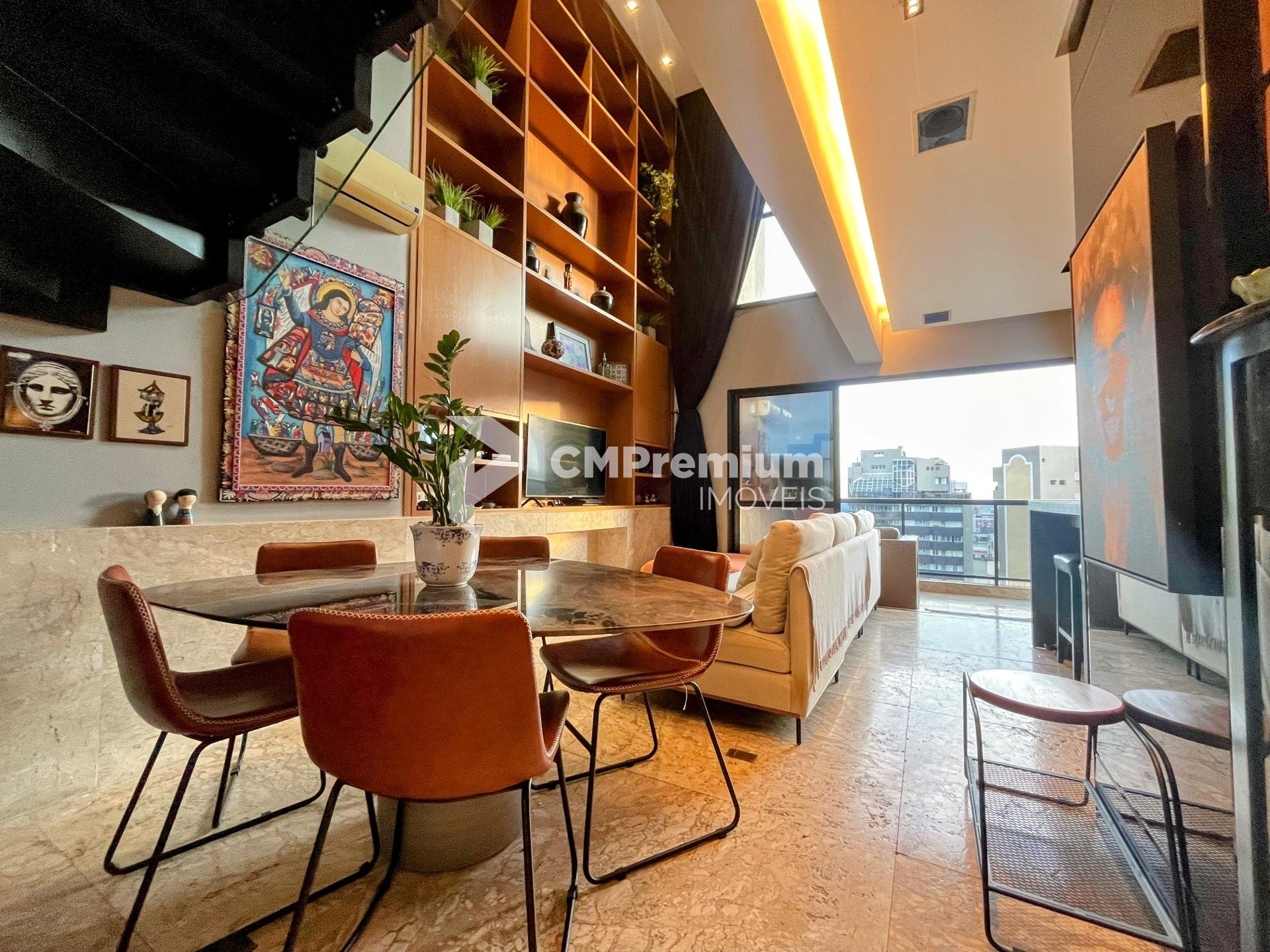  Loft de Luxo no Bigorrilho  Elegância e Conforto, com 74m  de...