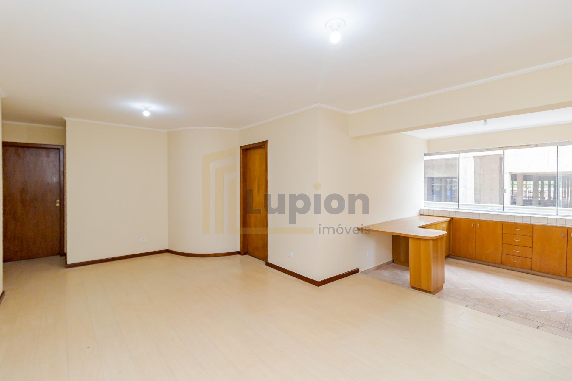 Apartamento com 2 su?tes, localizado no bairro Port?o 
