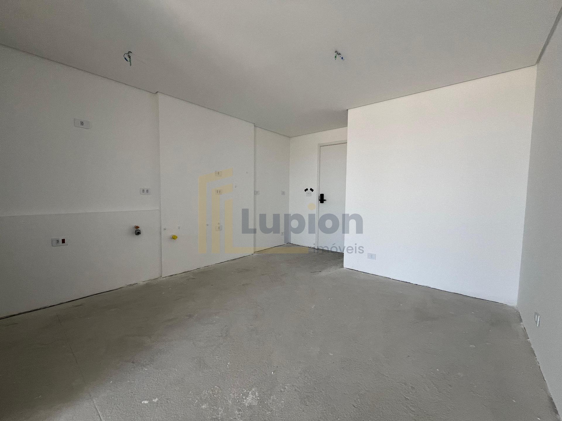 Apartamento, Cristo Rei, CURITIBA - PR