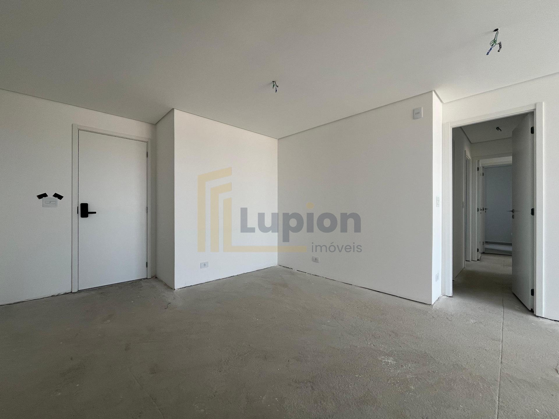 Apartamento, Cristo Rei, CURITIBA - PR