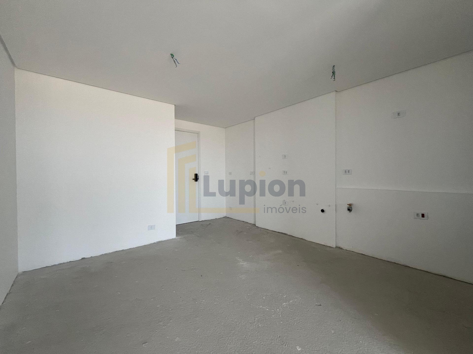 Apartamento, Cristo Rei, CURITIBA - PR