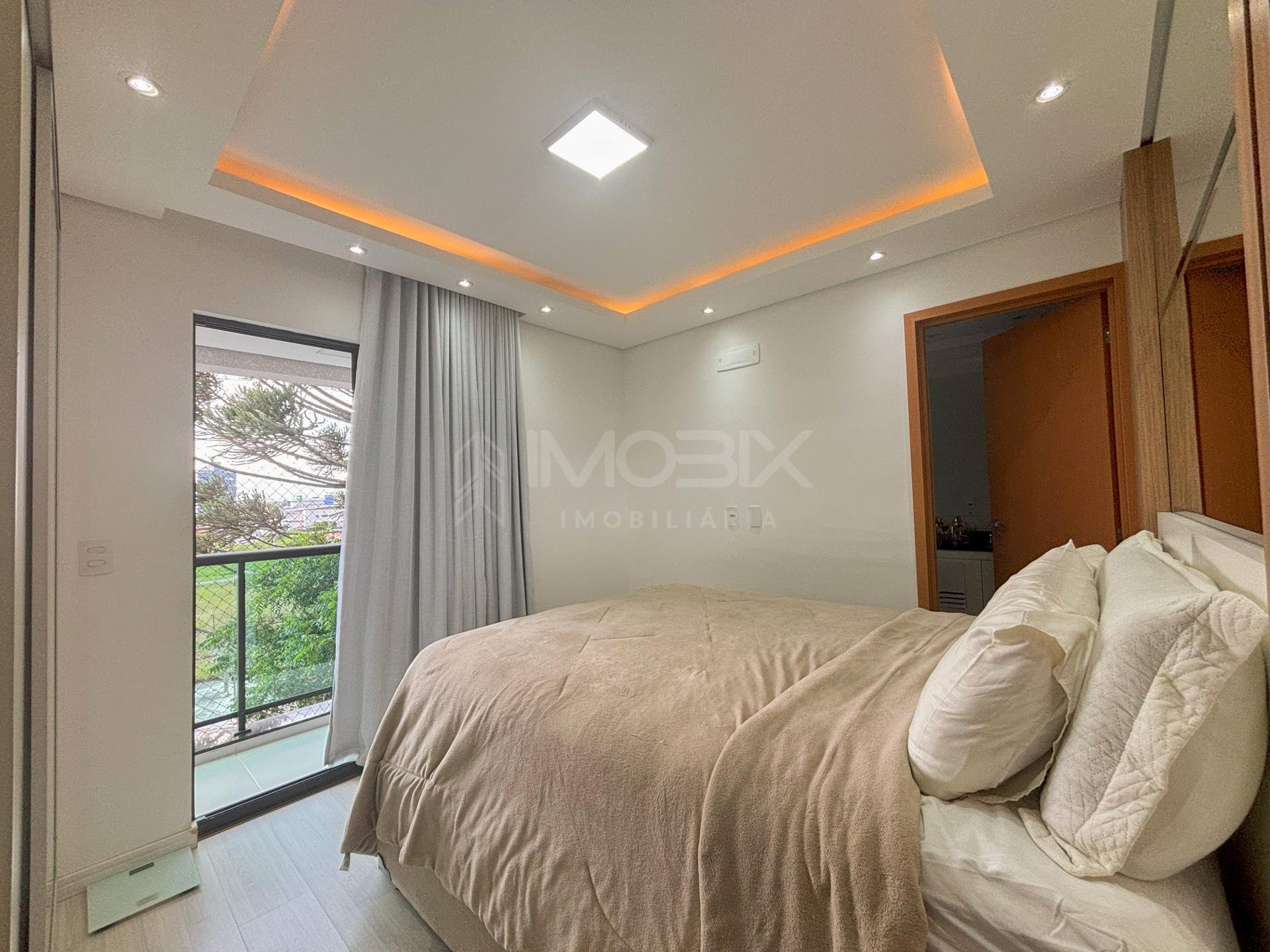Apartamento de Alto Padrão à Venda em Pinhais | 82 m , Mobilia...