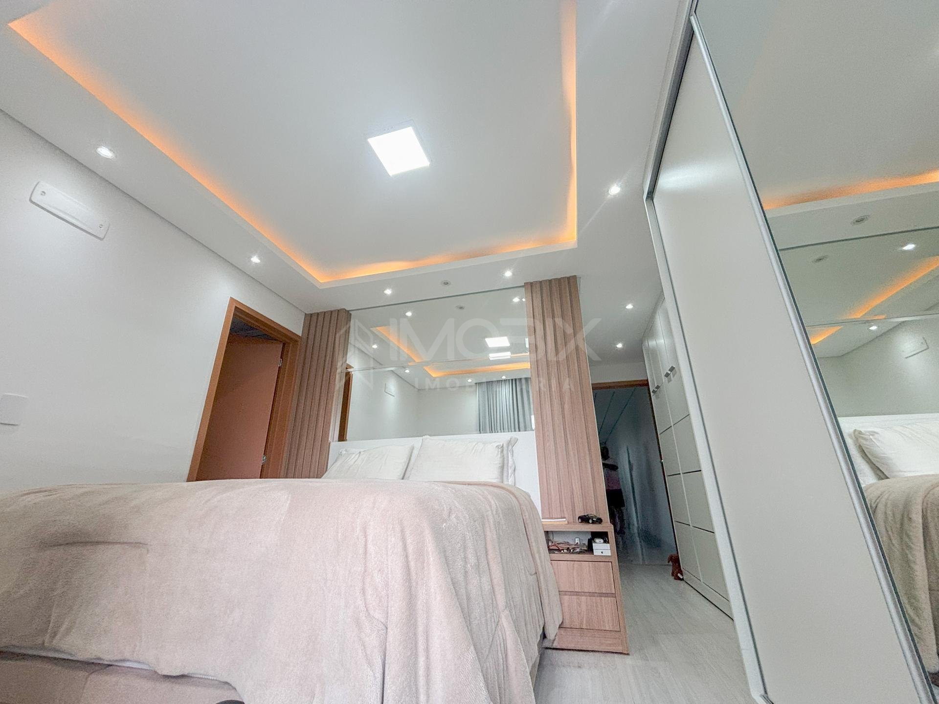 Apartamento de Alto Padrão à Venda em Pinhais | 82 m , Mobilia...