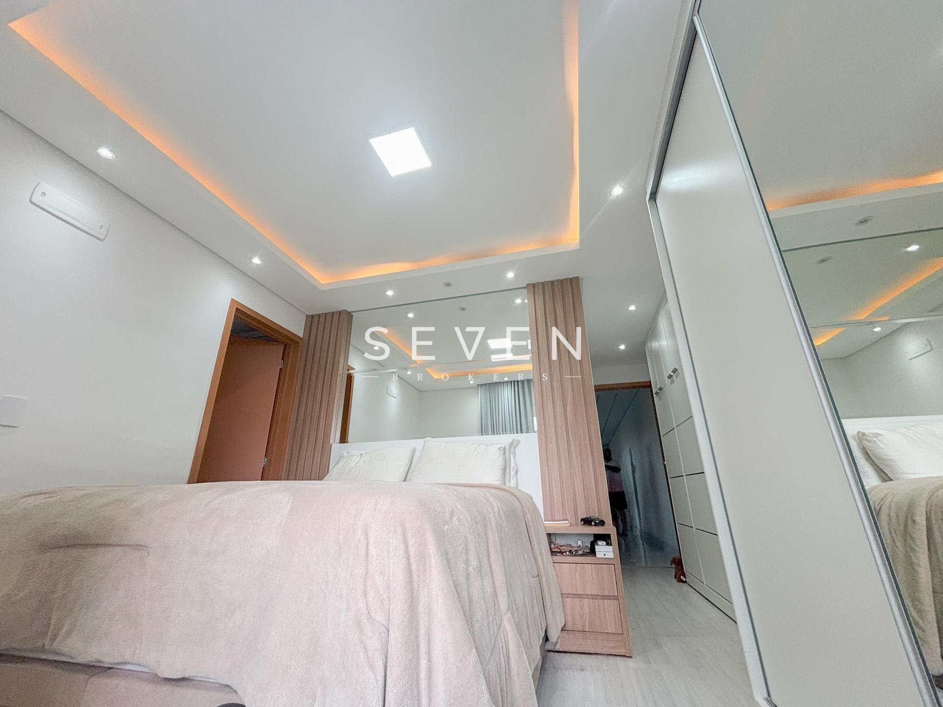 Apartamento mobiliado à venda, Jardim Pinhais, PINHAIS - PR