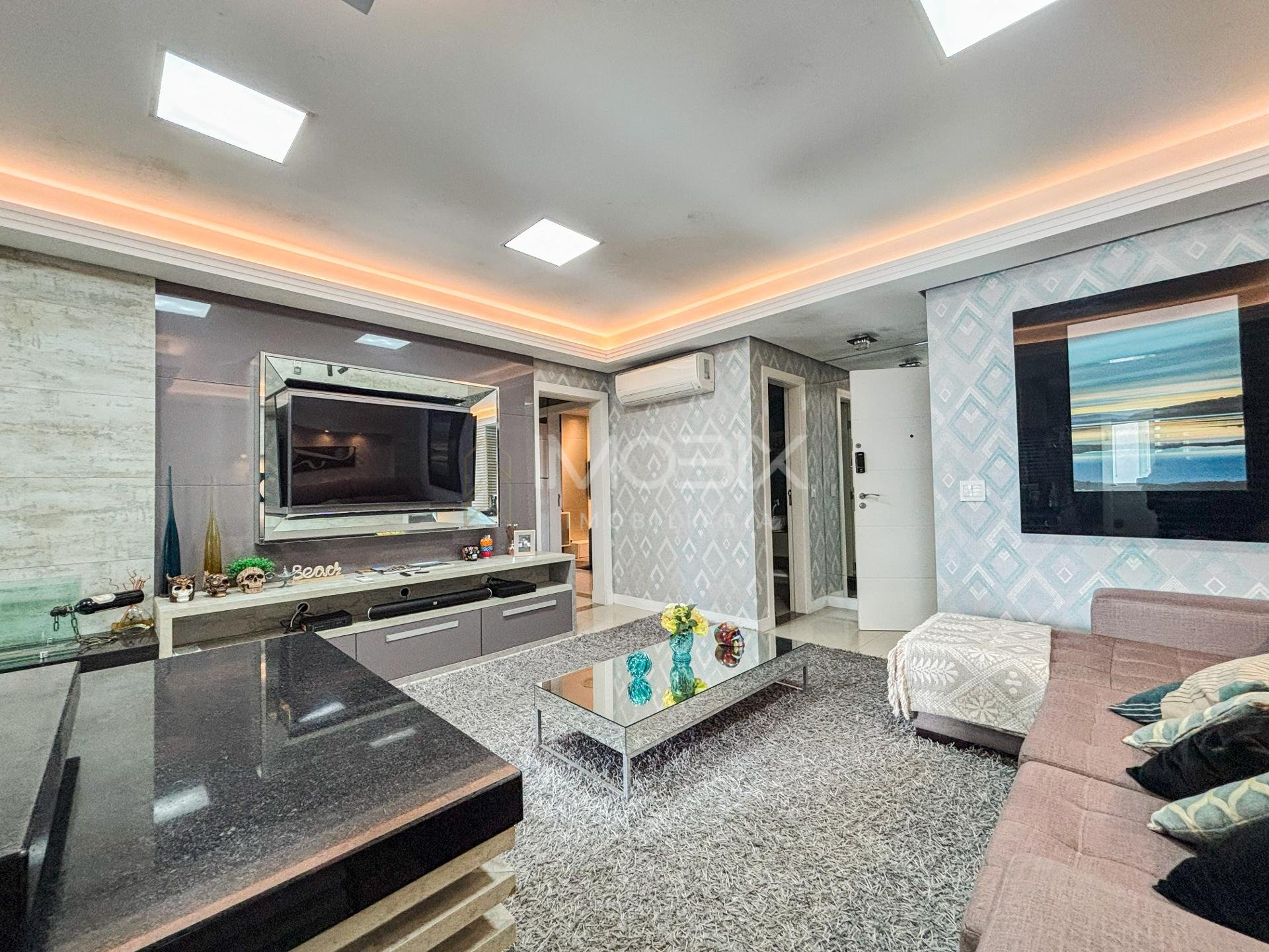 Exclusividade e Luxo  Apartamento Porteira Fechada em Balneári...
