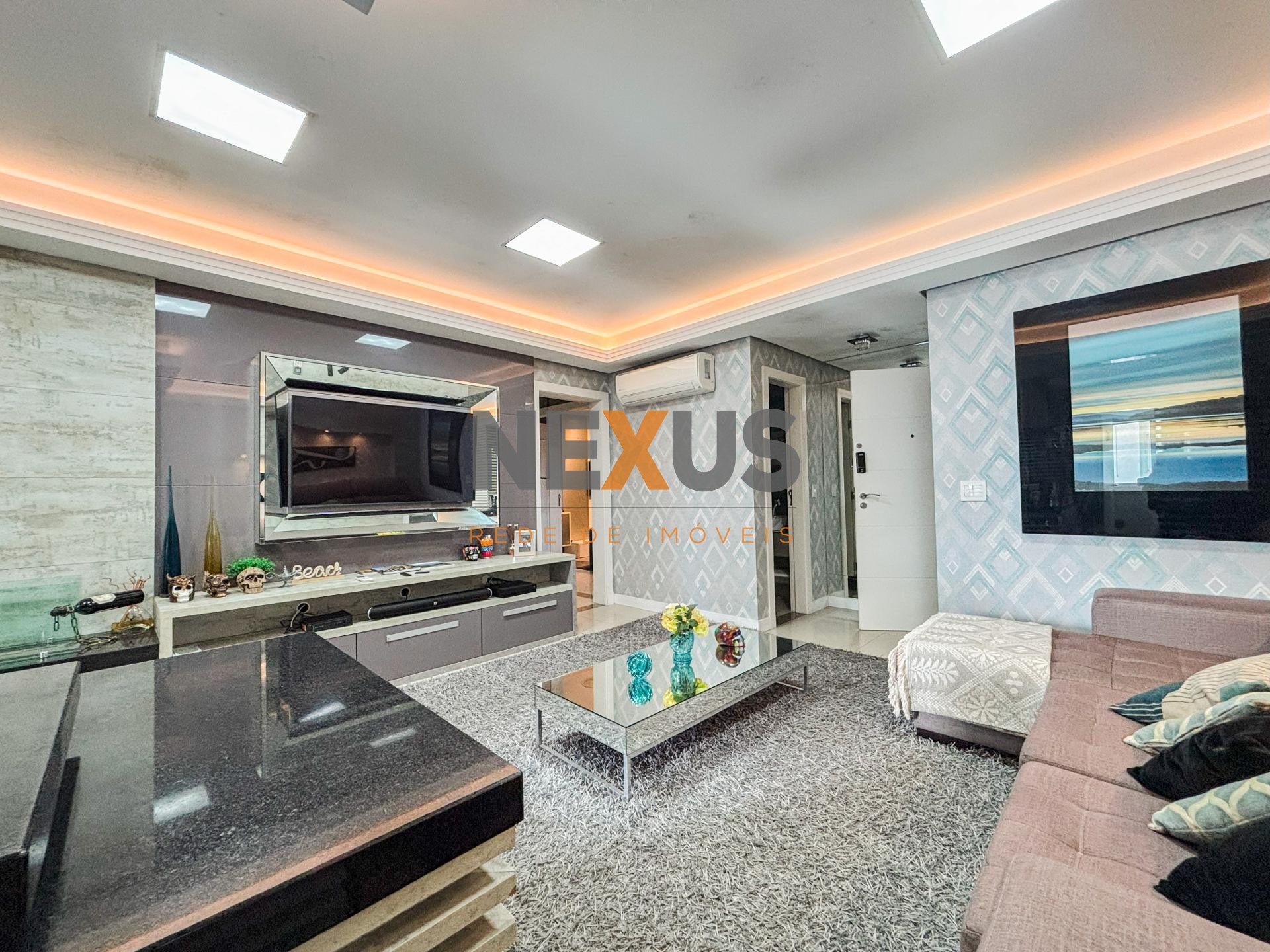 Exclusividade e Luxo  Apartamento Porteira Fechada em Balneári...