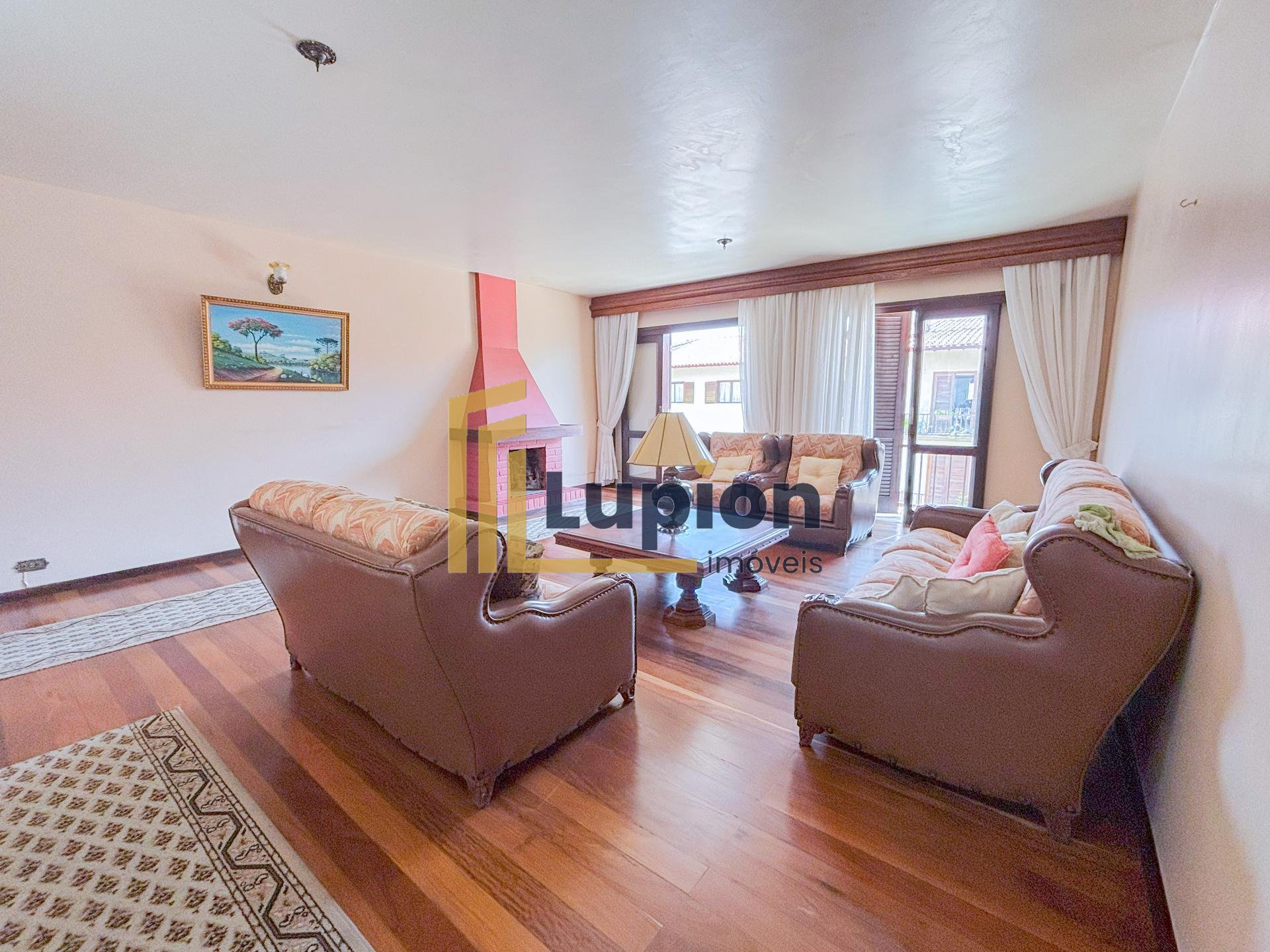 Apartamento com Lareira e Suíte no Tarumã | 166 m  com Varanda...