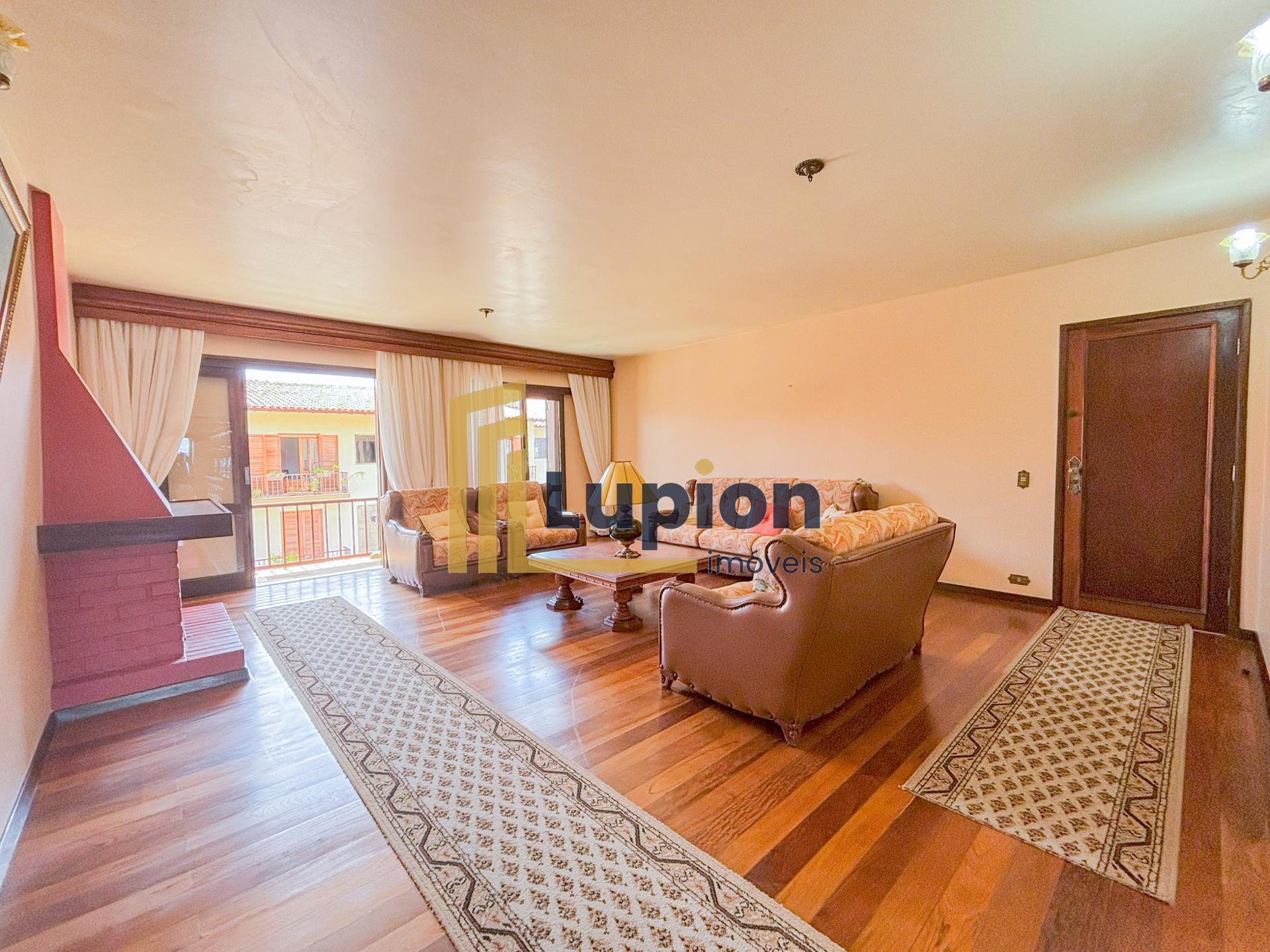 Apartamento com Lareira e Suíte no Tarumã | 166 m  com Varanda...