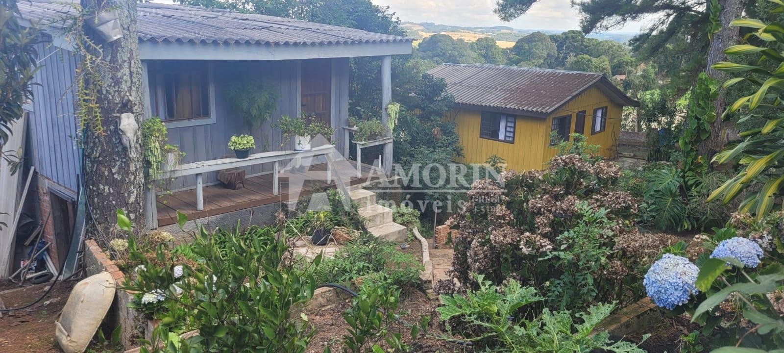 Chácara com 3 casas à venda em Contenda 9.000 m  com bosque e rio