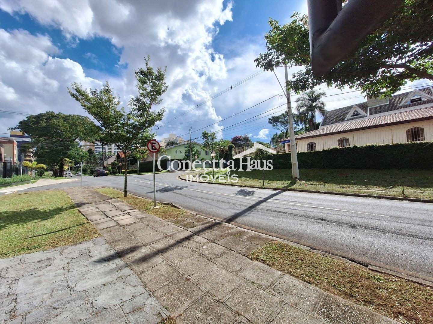 Terreno de Esquina à Venda no Água Verde  416 m  em Localizaç...