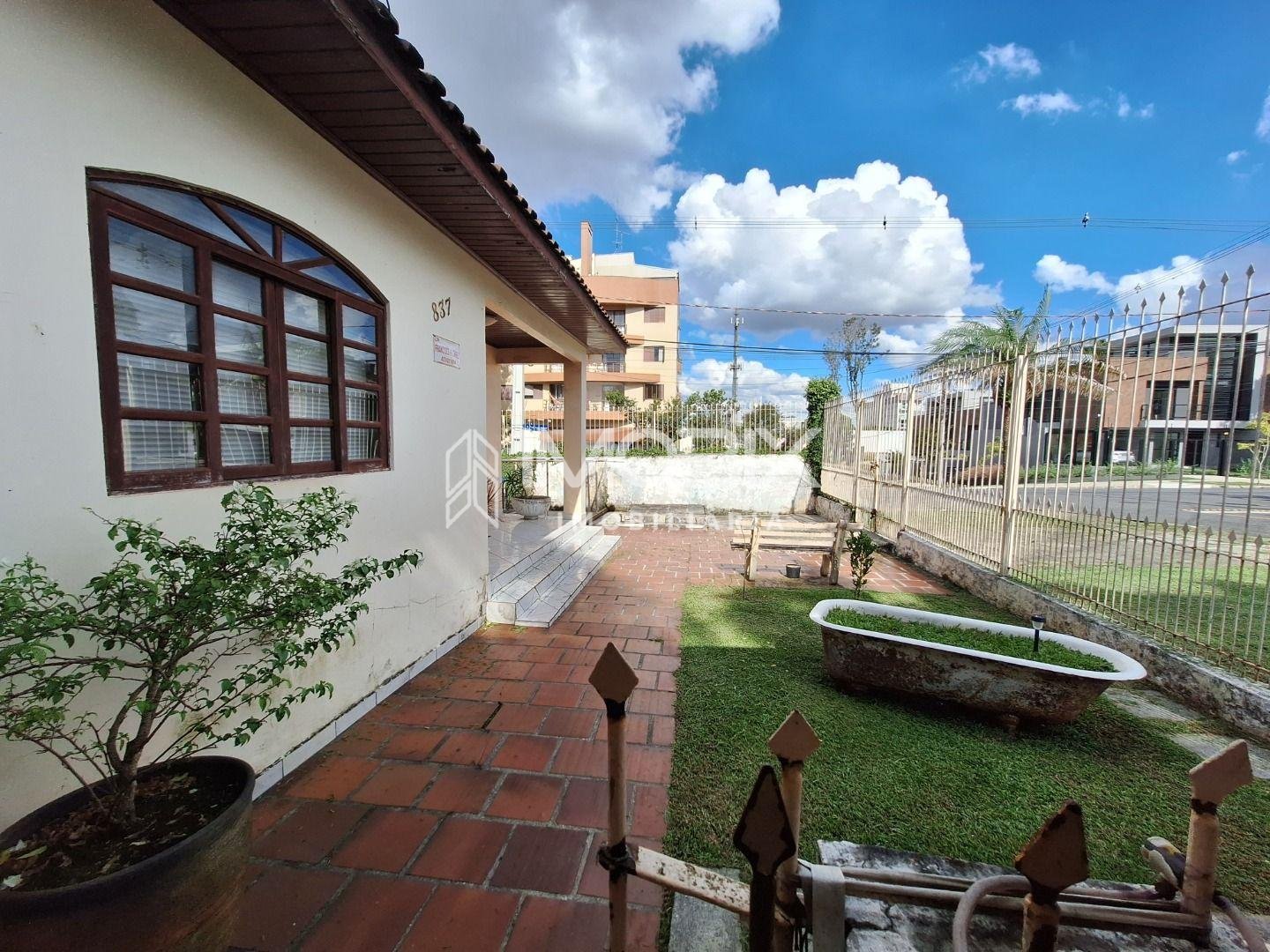 Terreno de Esquina à Venda no Água Verde  416 m  em Localizaç...