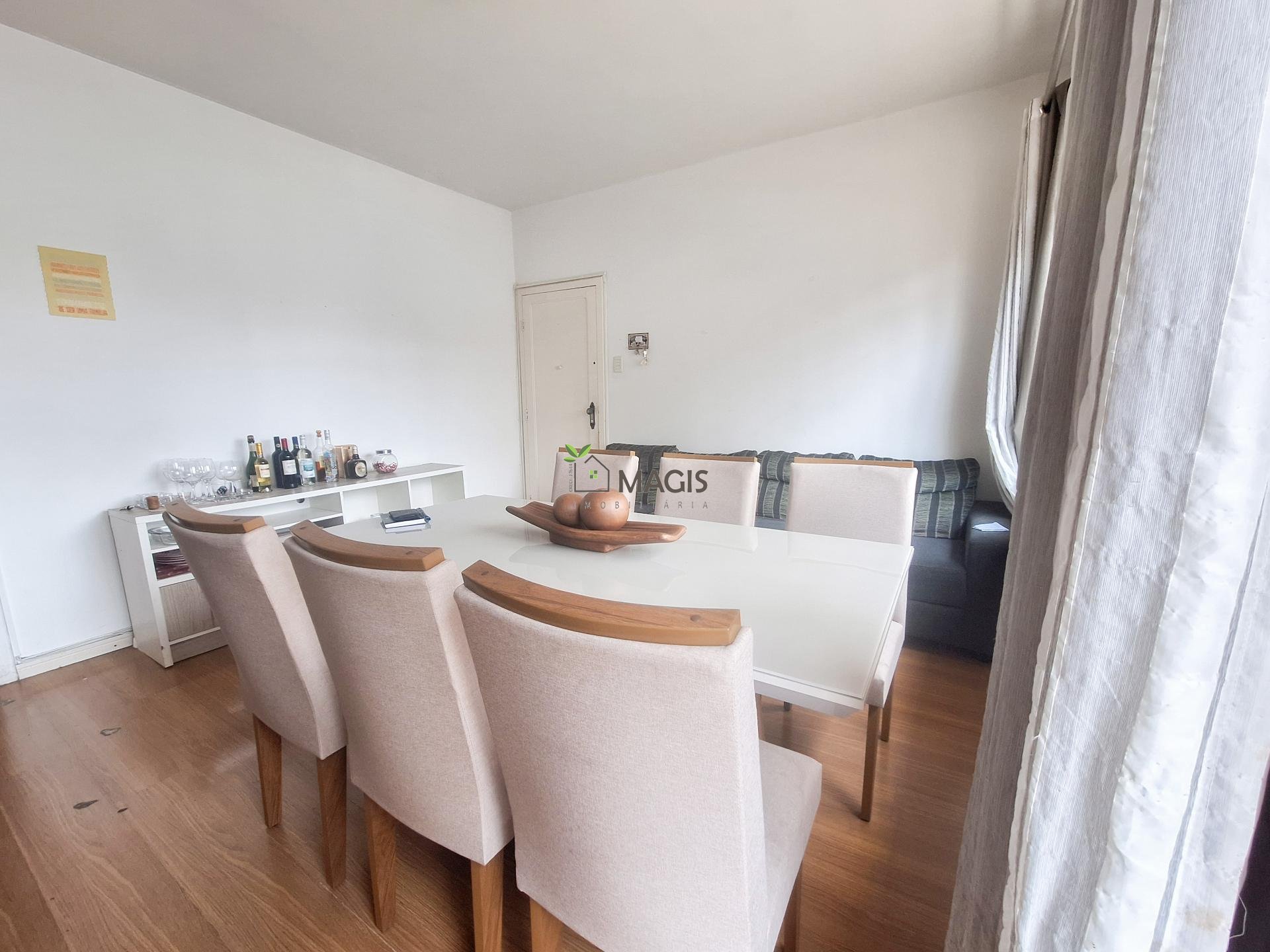 Apartamento Amplo à Venda no Centro de Curitiba  115 m  na Ru...