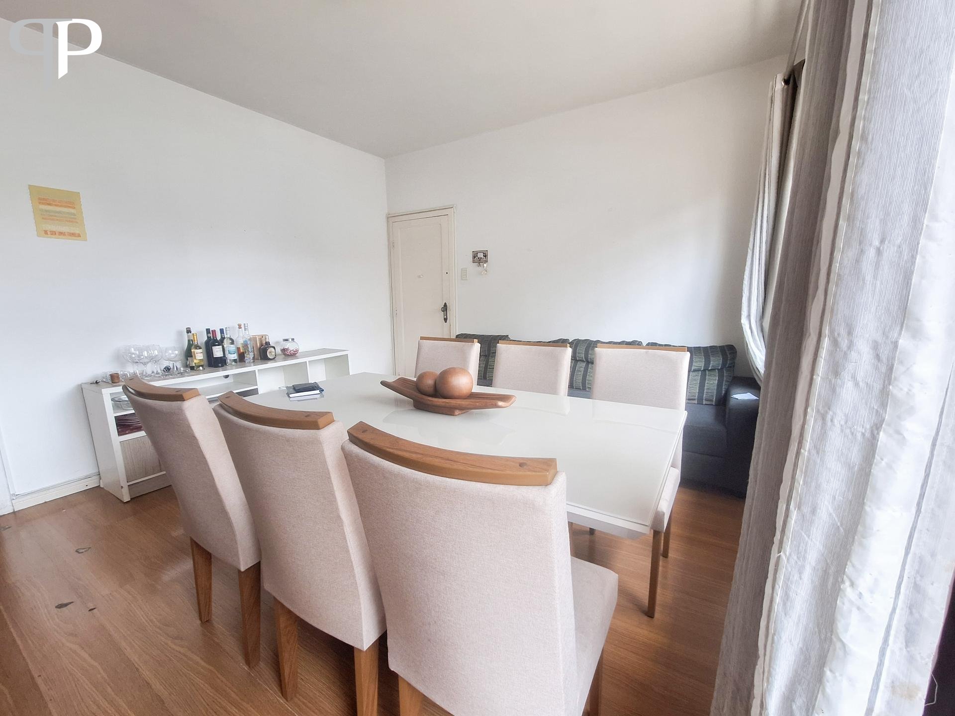 Apartamento Amplo à Venda no Centro de Curitiba  115 m  na Ru...