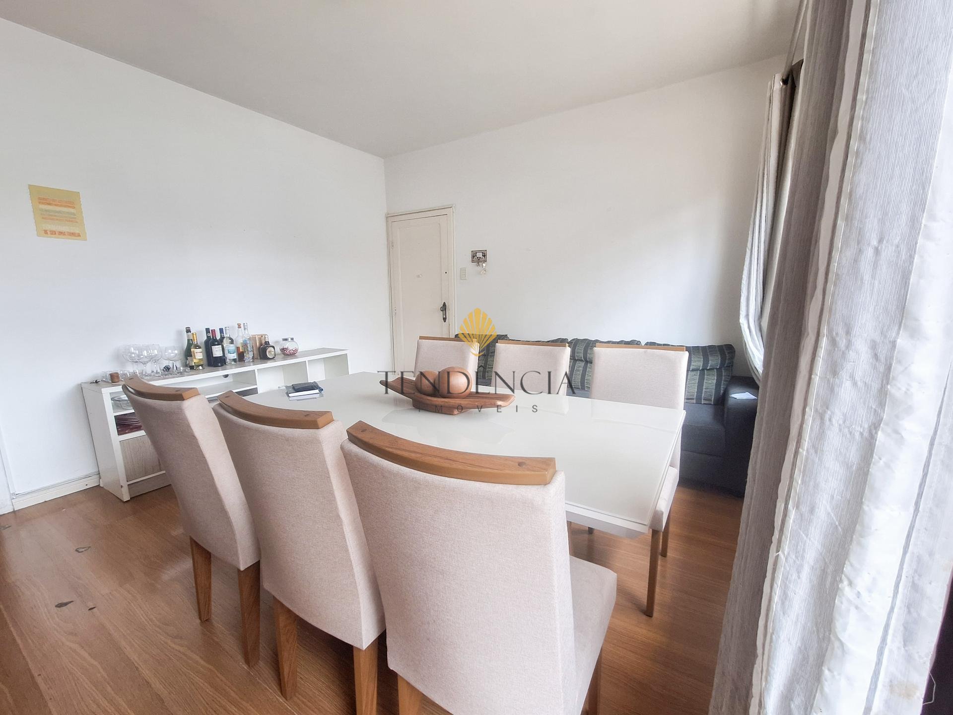 Apartamento Amplo à Venda no Centro de Curitiba  115 m  na Ru...