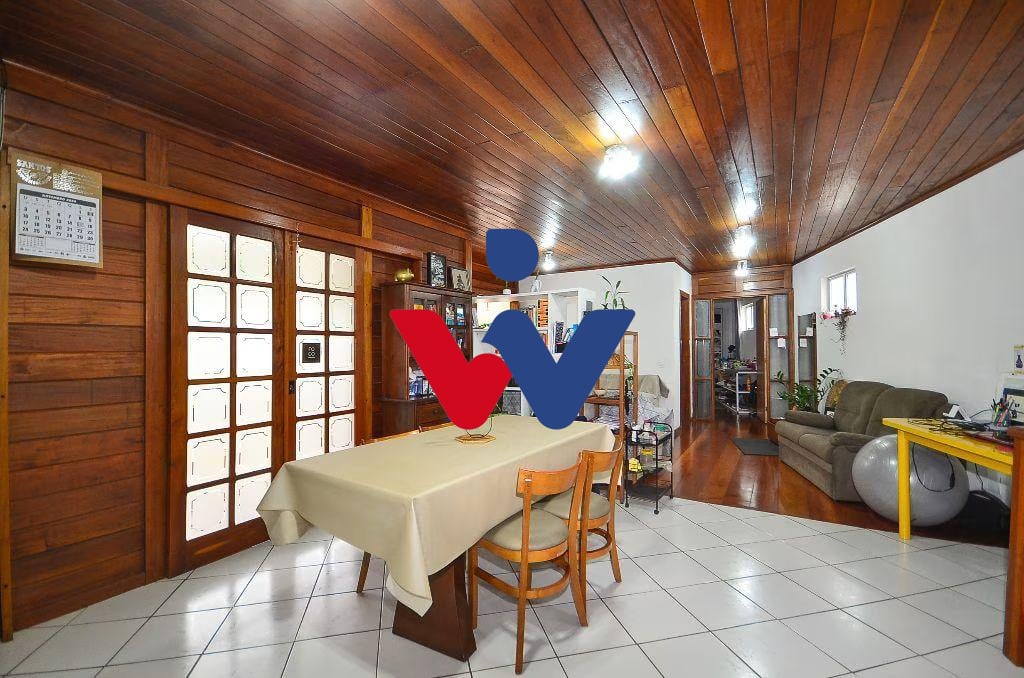 Casa com Galpão em Terreno ZR-2 à Venda | Barreirinha