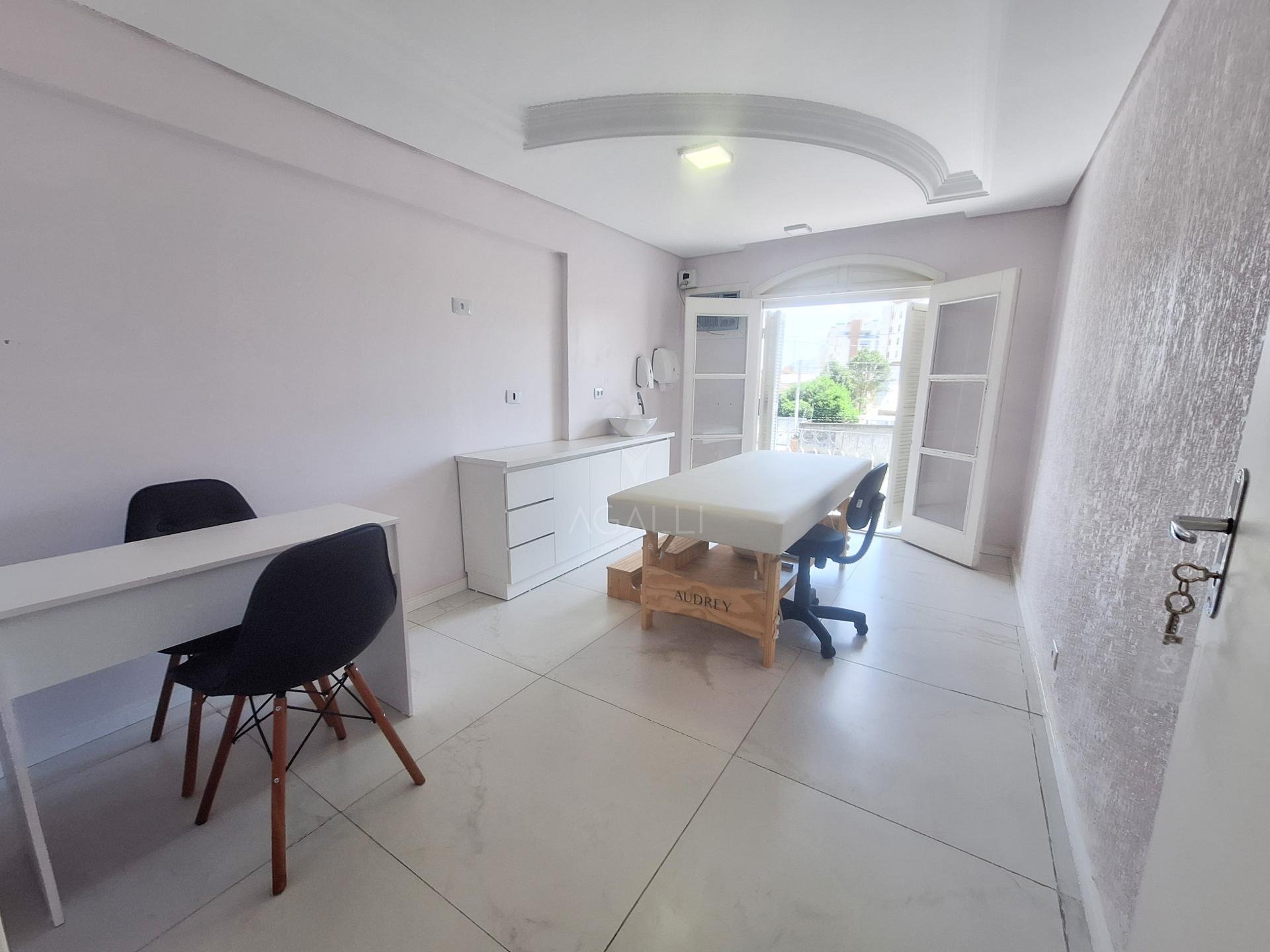 Sala Equipada com Maca e Cadeiras para Loca??o no Centro Cl?ni...