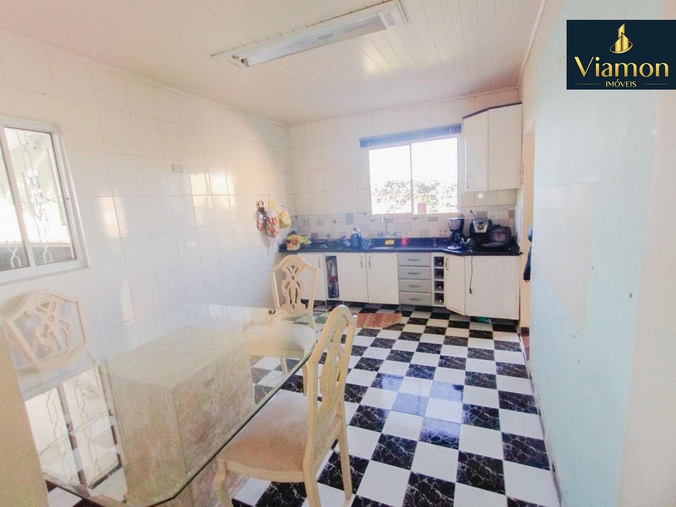 Residência Ampla com Piscina e Vista para a Natureza  Vila Gi...