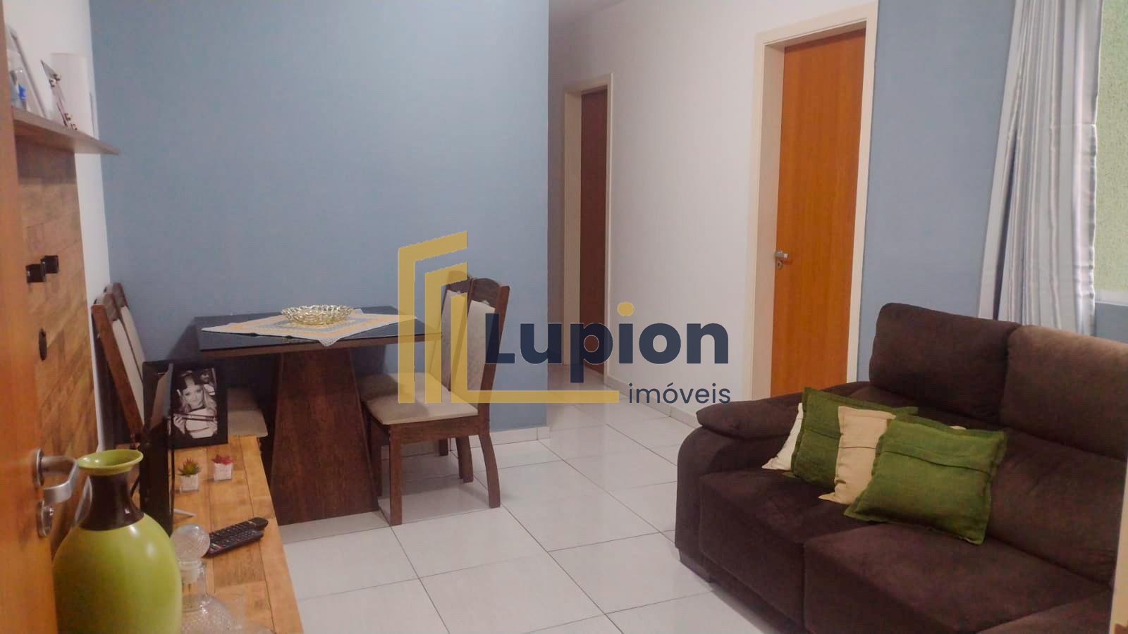 Apartamento Térreo com 3 Quartos à Venda no Bairro São Gabriel...