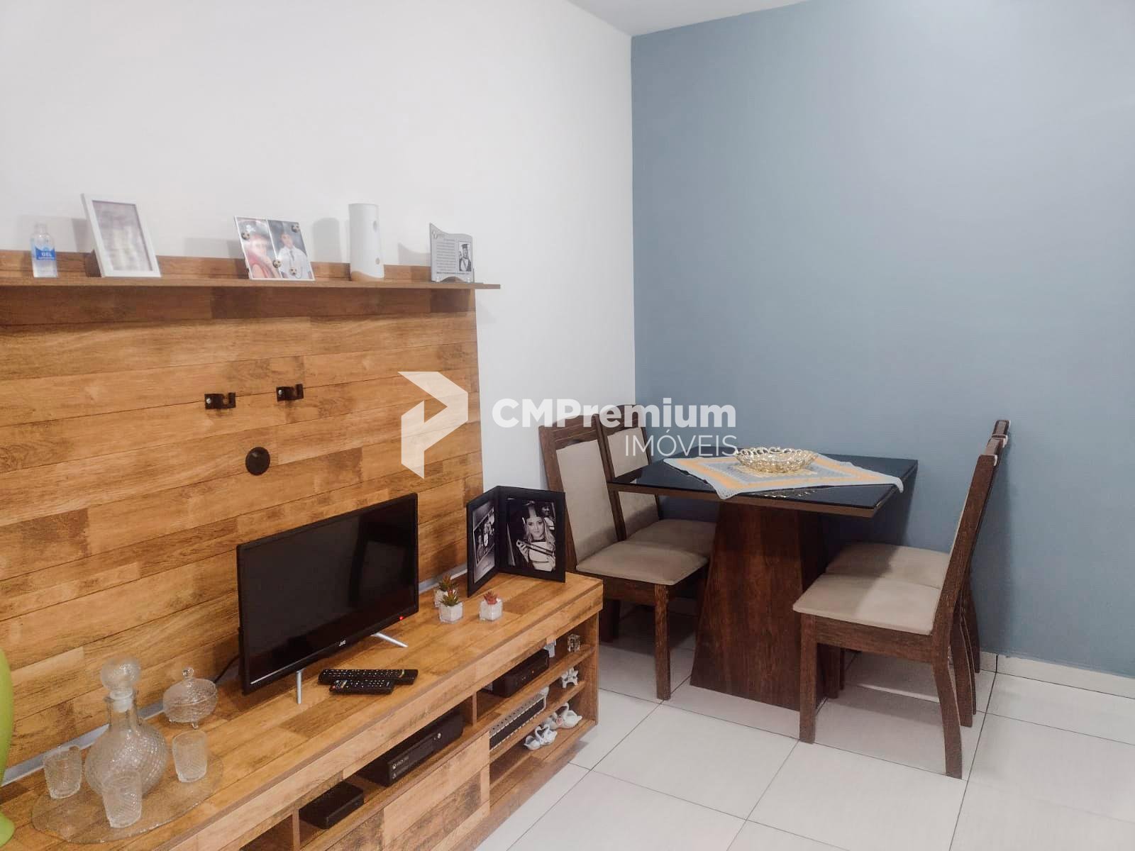 Apartamento Térreo com 3 Quartos à Venda no Bairro São Gabriel...