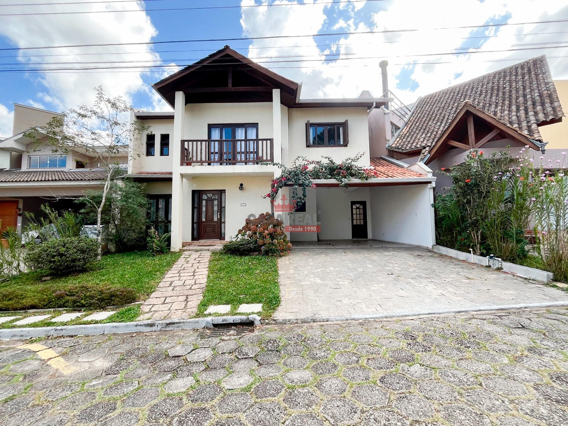 Casa em Condomínio à Venda no Abranches | Curitiba | Suíte Master, Espaço Gourmet e Bosque Privativo