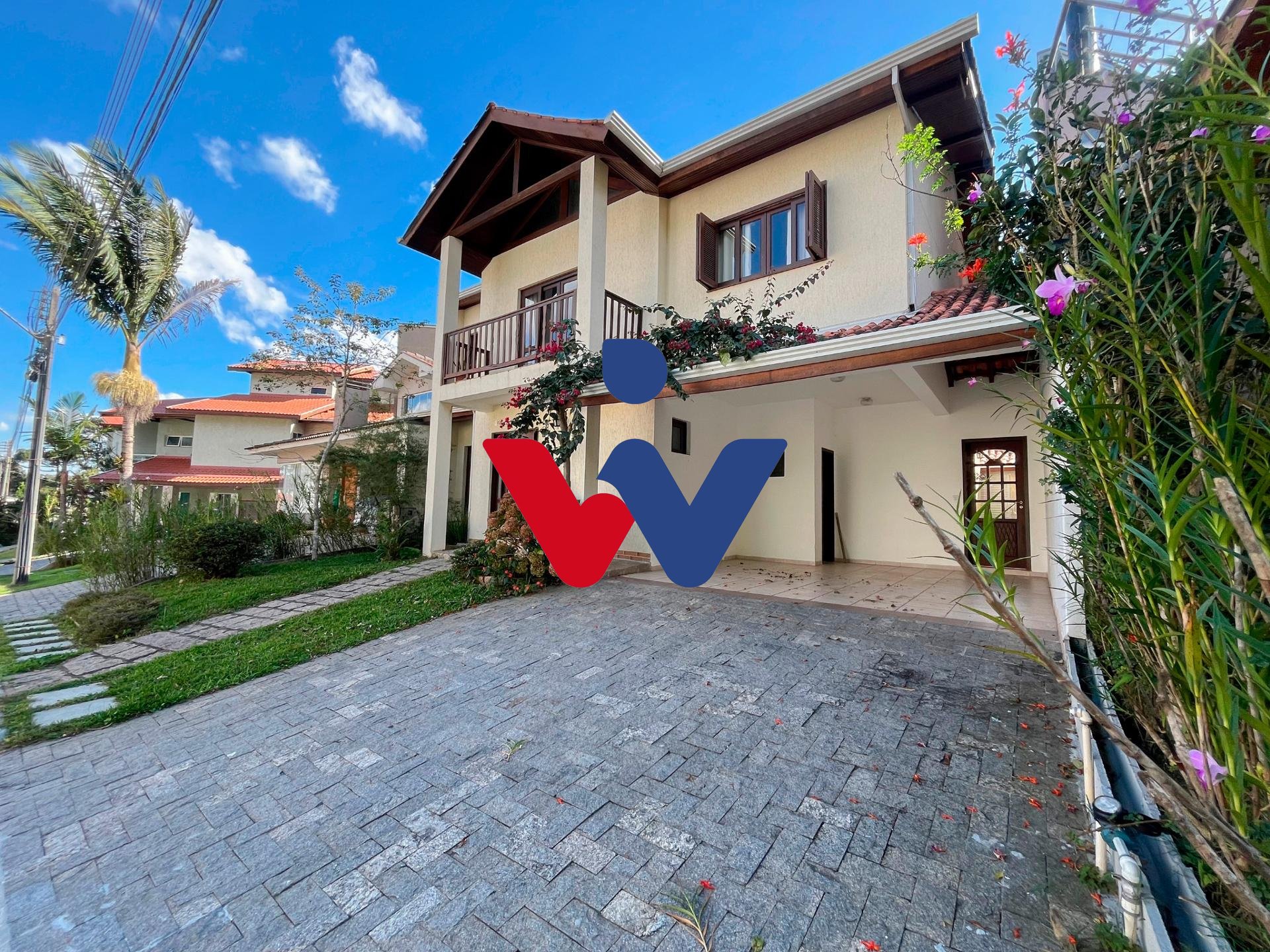 Casa em Condomínio à Venda no Abranches | Curitiba | Suíte Mas...