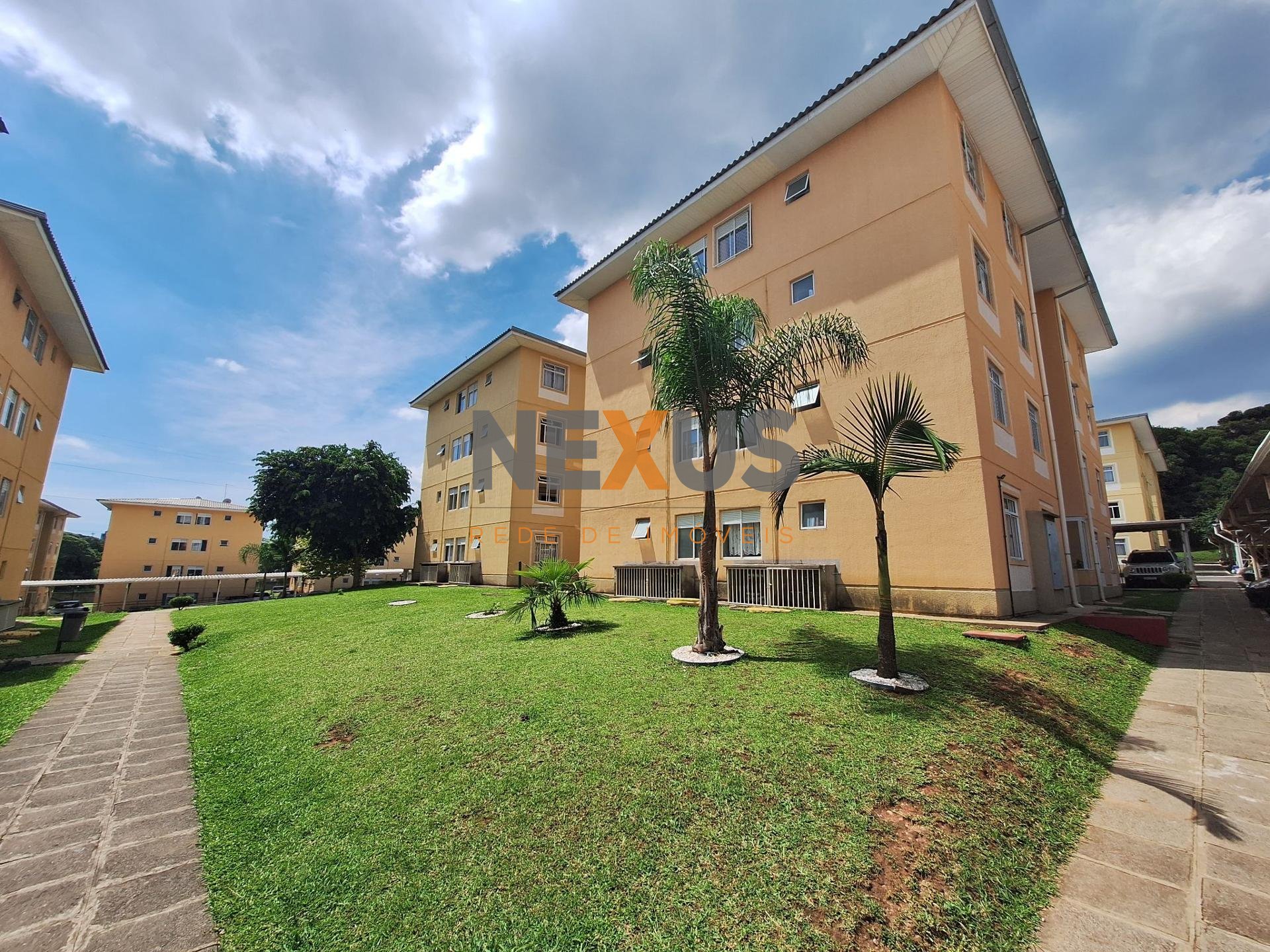 Apartamento Semi Mobiliado com 2 Quartos à Venda no Residencia...