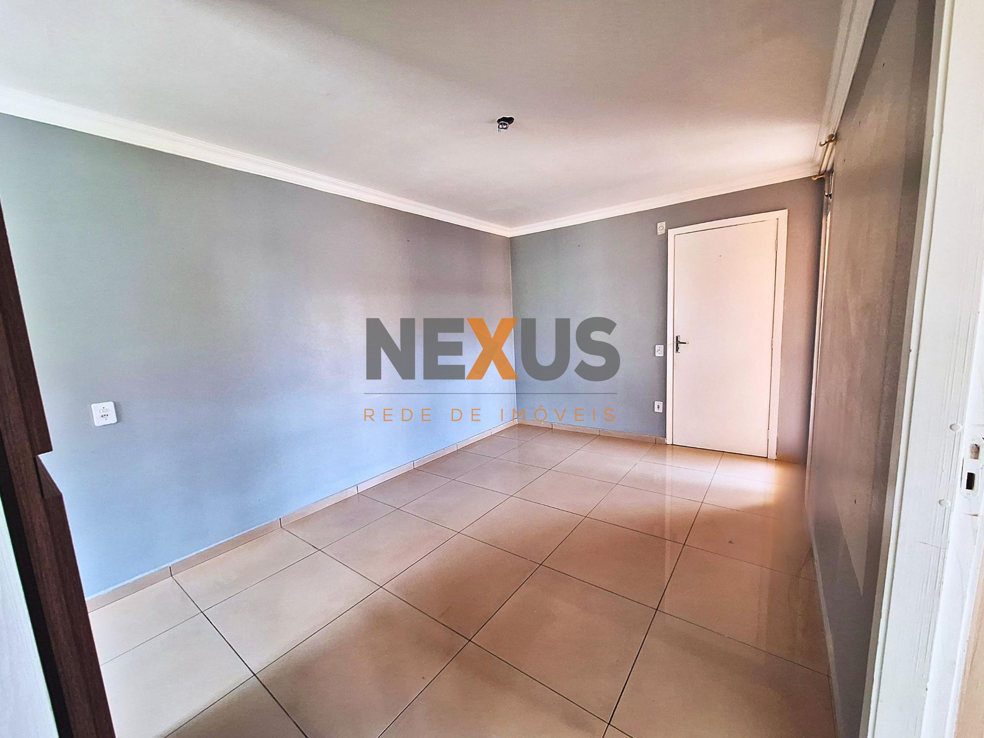 Apartamento Semi Mobiliado com 2 Quartos à Venda no Residencia...