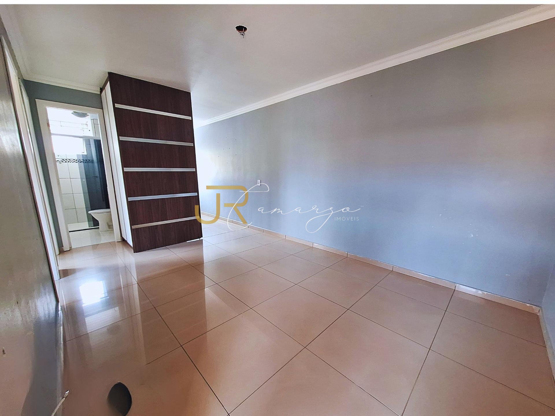 Apartamento Semi Mobiliado com 2 Quartos à Venda no Residencia...