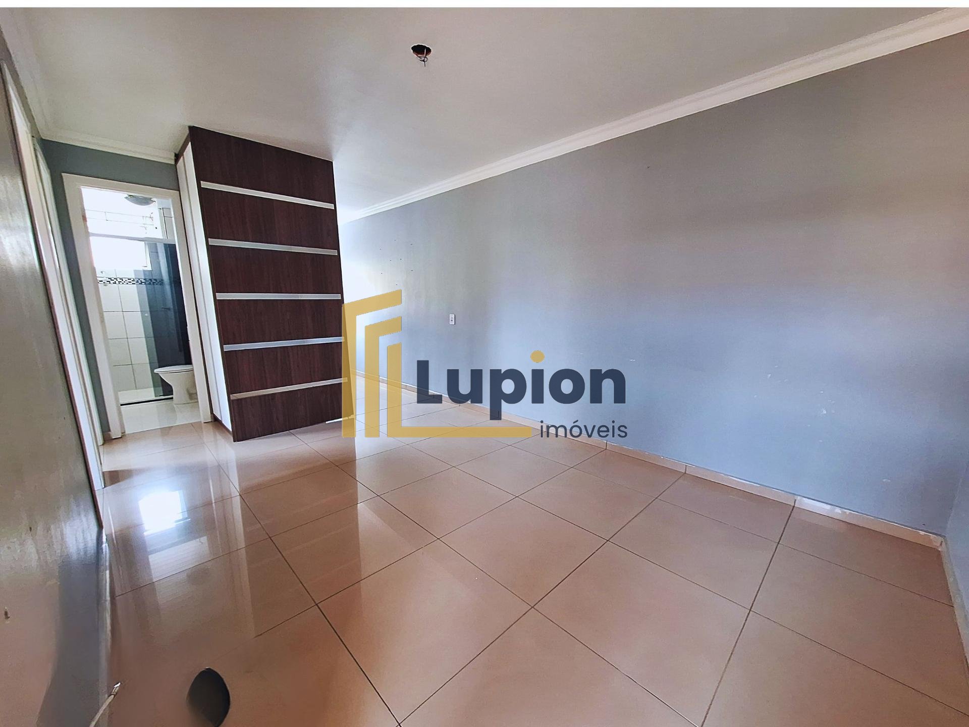 Apartamento Semi Mobiliado com 2 Quartos à Venda no Residencia...