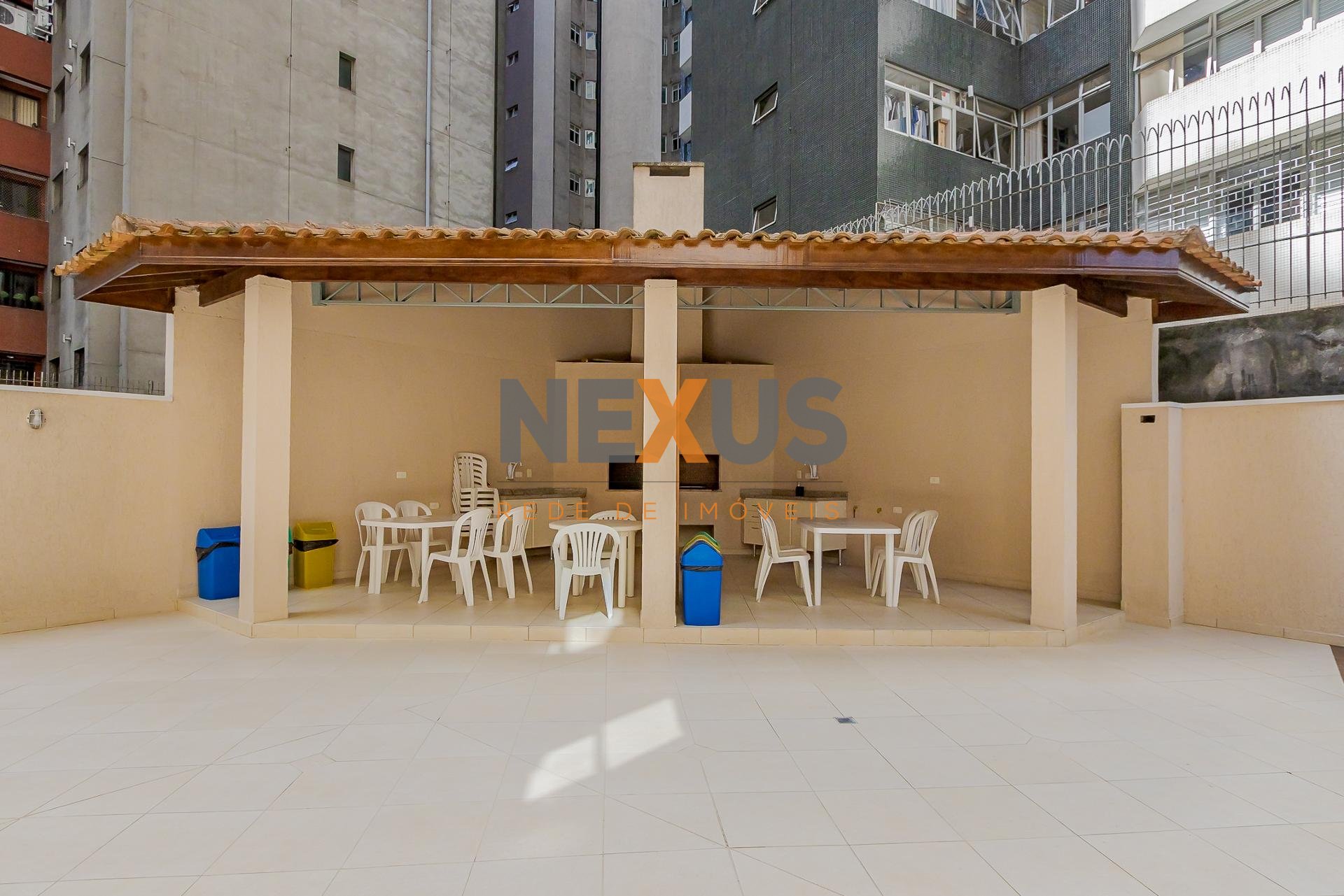 Cobertura à venda no Água Verde Curitiba com 3 quartos piscina...