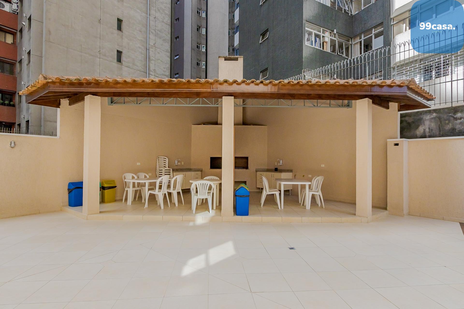 Cobertura à venda no Água Verde Curitiba com 3 quartos piscina...
