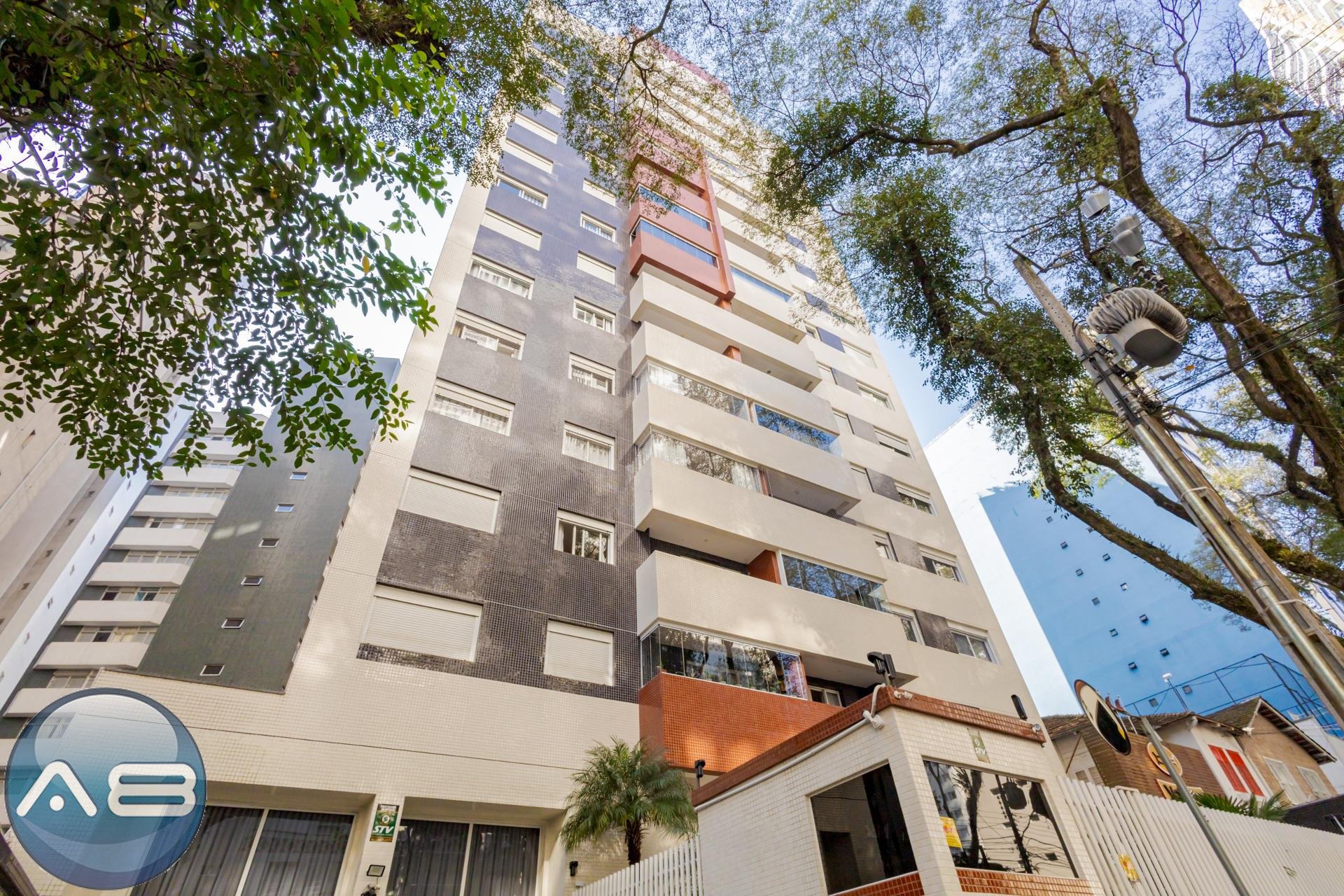 Cobertura à venda no Água Verde Curitiba com 3 quartos piscina...