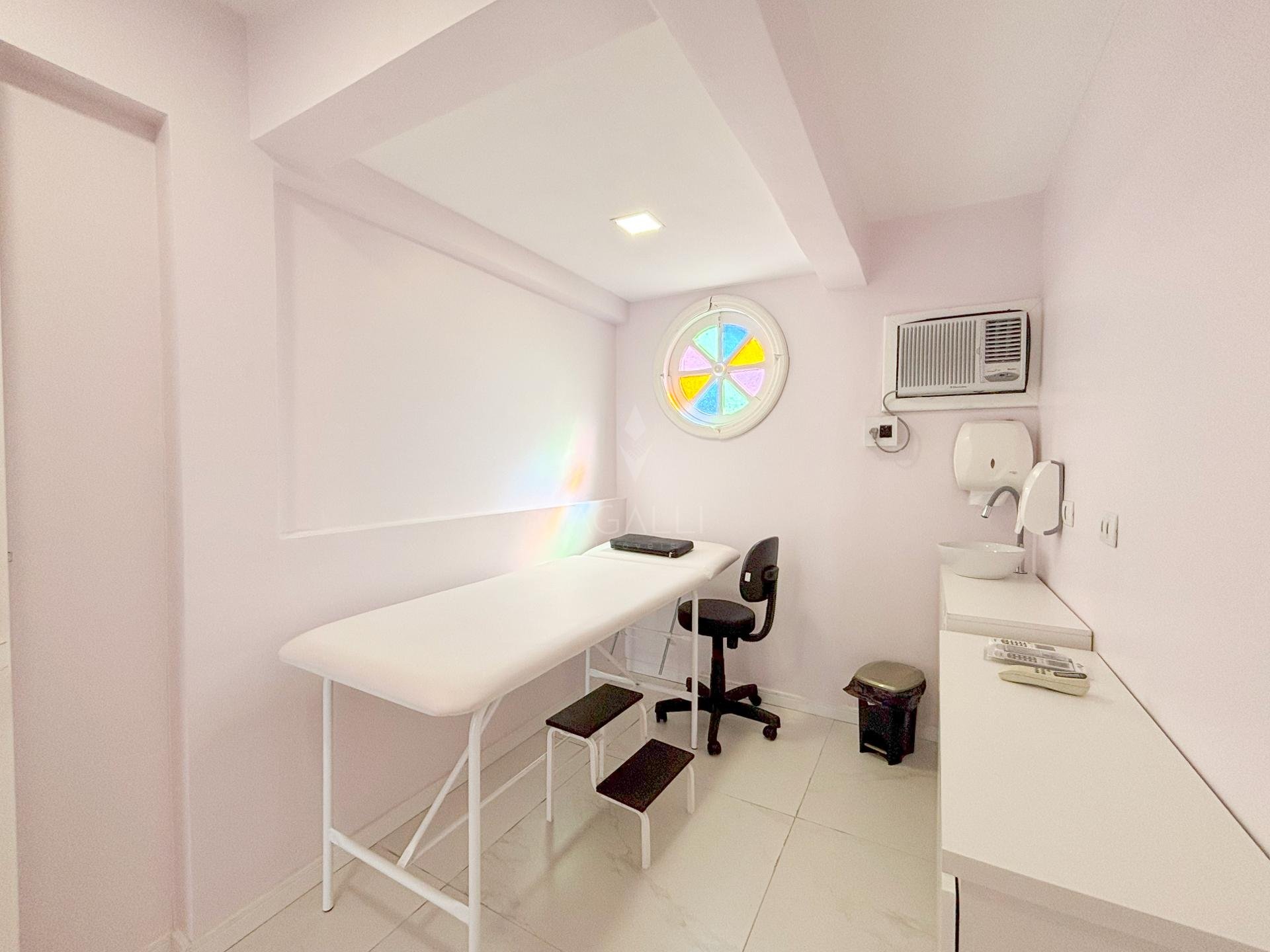 Sala Equipada com Maca e Cadeiras para Loca??o no Centro Cl?ni...
