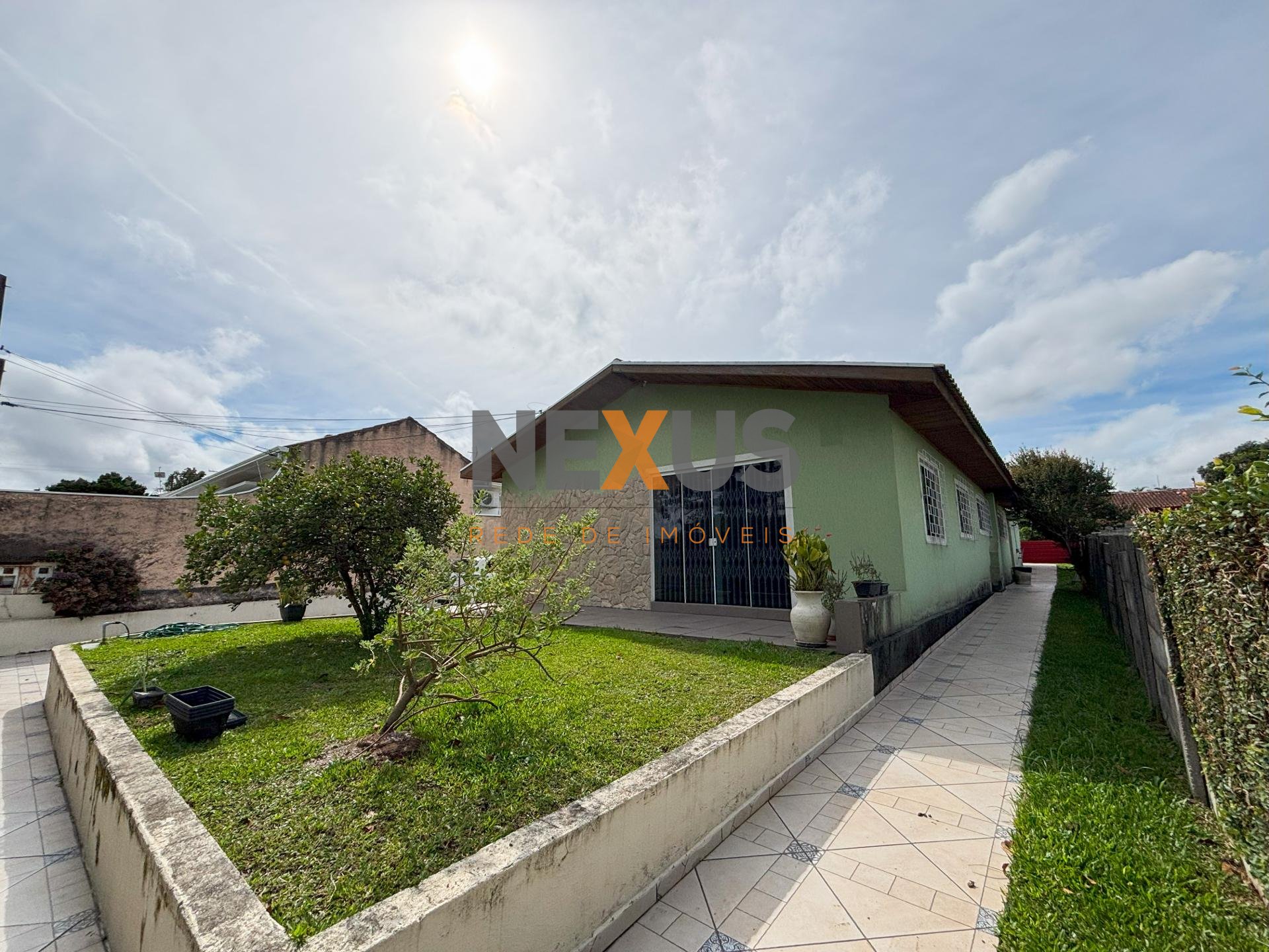 Casa à venda no Centro de Pinhais com 3 quartos, área gourmet ...