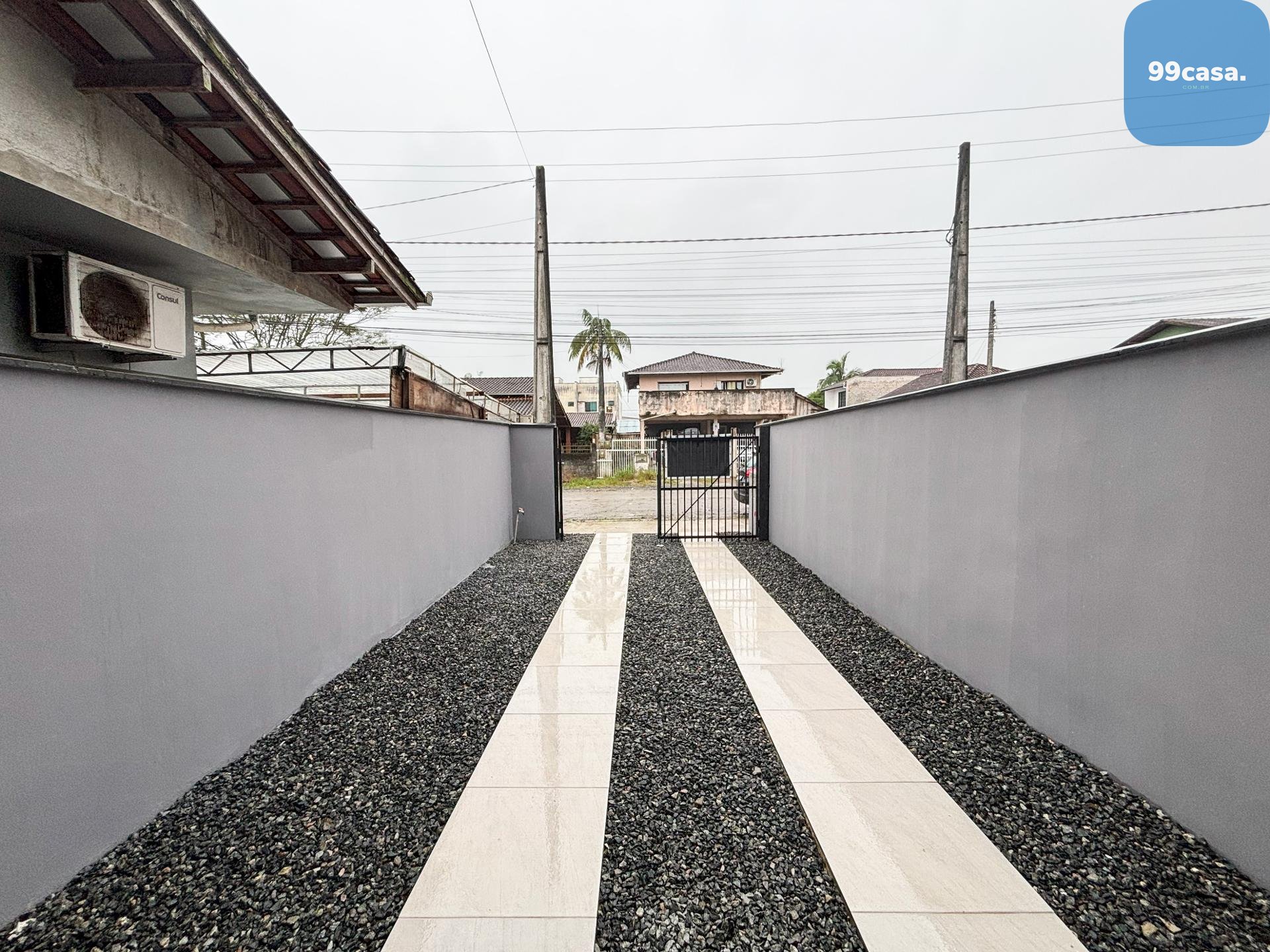 Sobrado Novo à Venda no Bairro Aventureiros | Joinville | Pron...