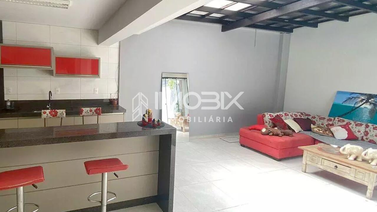 Casa térrea com 2 suítes, espaço gourmet e excelente localizaç...