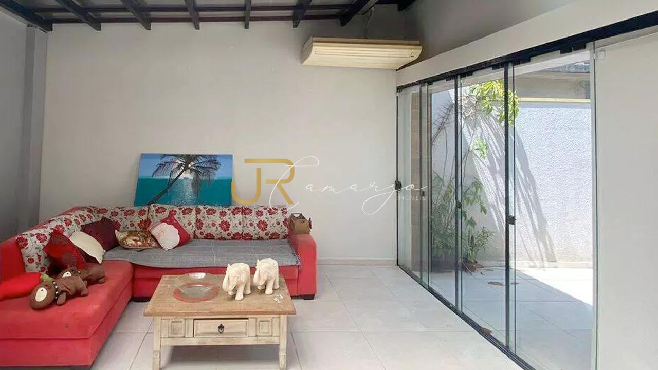 Casa térrea com 2 suítes, espaço gourmet e excelente localizaç...