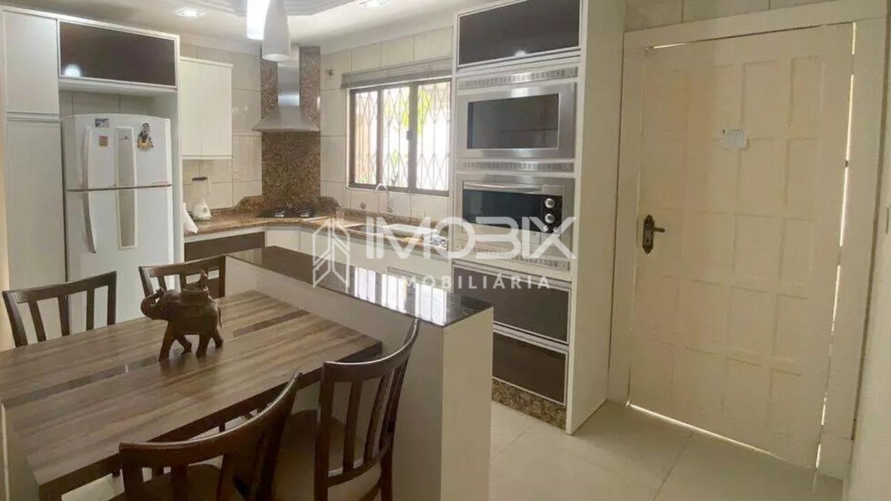 Casa térrea com 2 suítes, espaço gourmet e excelente localizaç...
