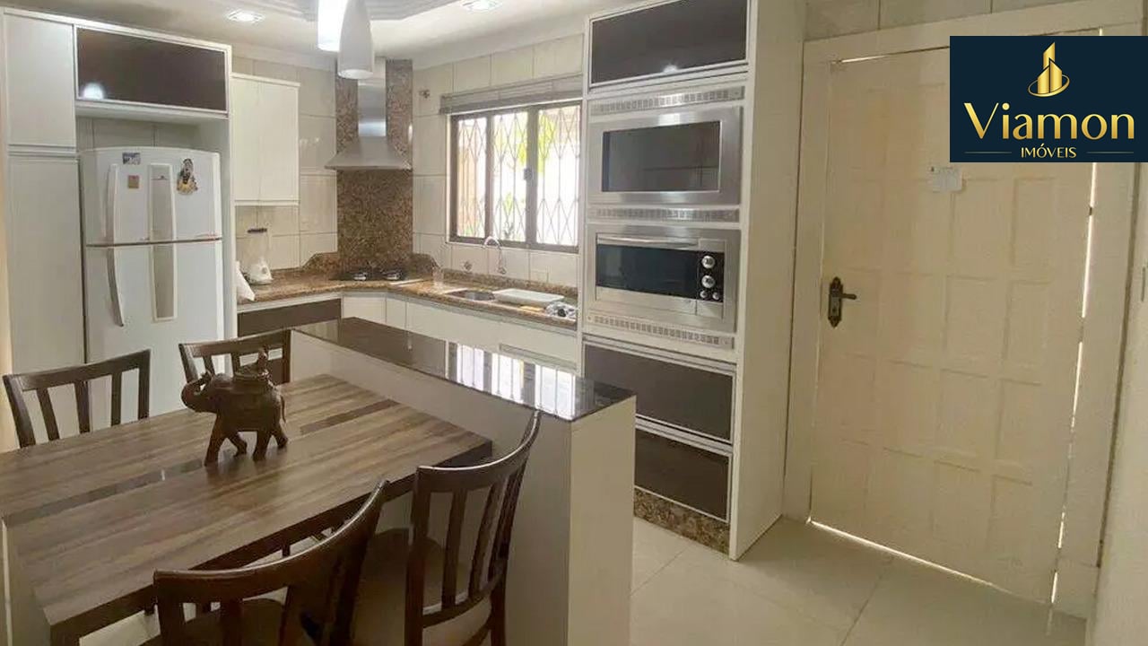 Casa térrea com 2 suítes, espaço gourmet e excelente localizaç...