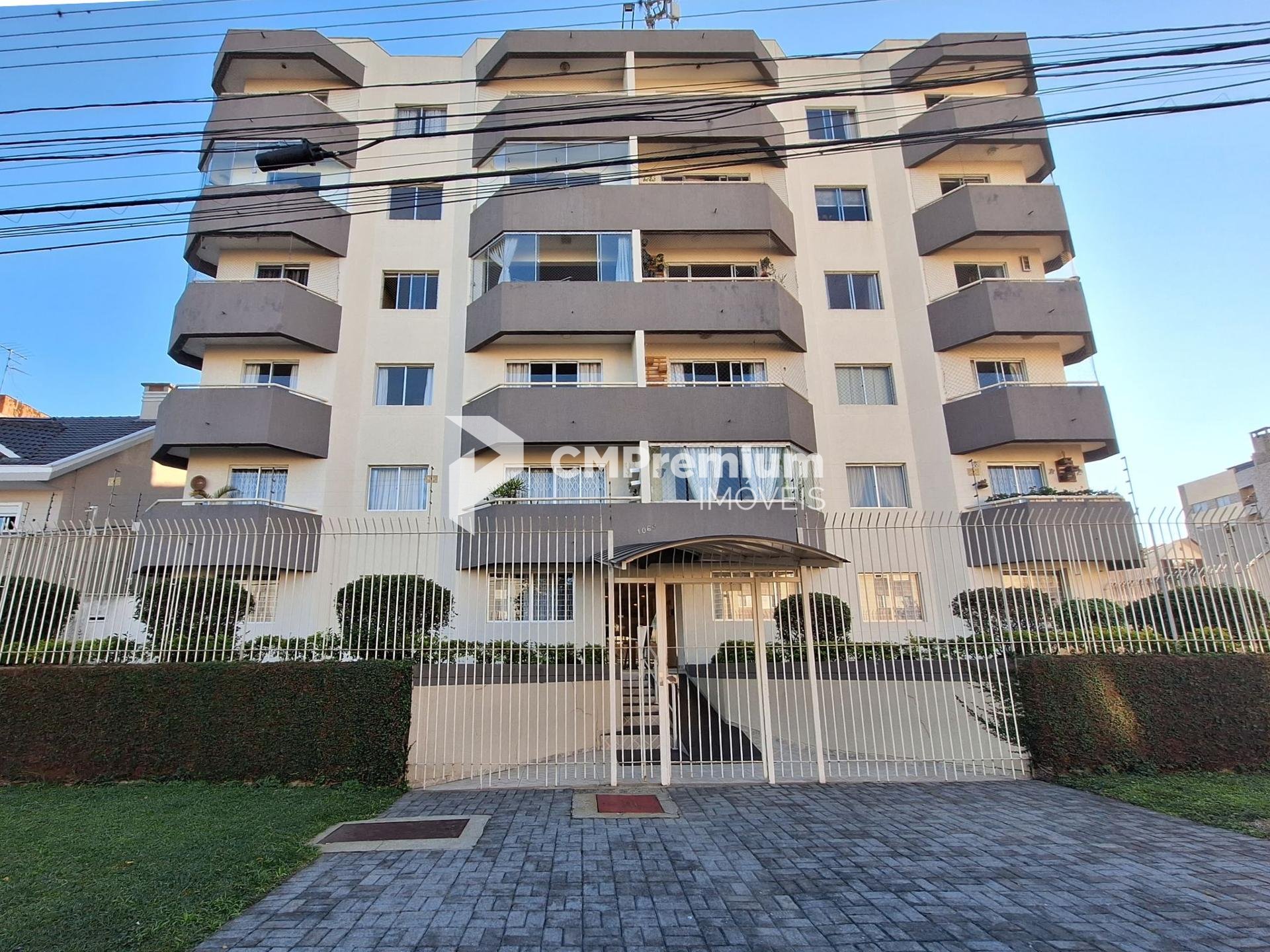 Apartamento à Venda no Ahú | Alto Padrão Reformado| Curitiba