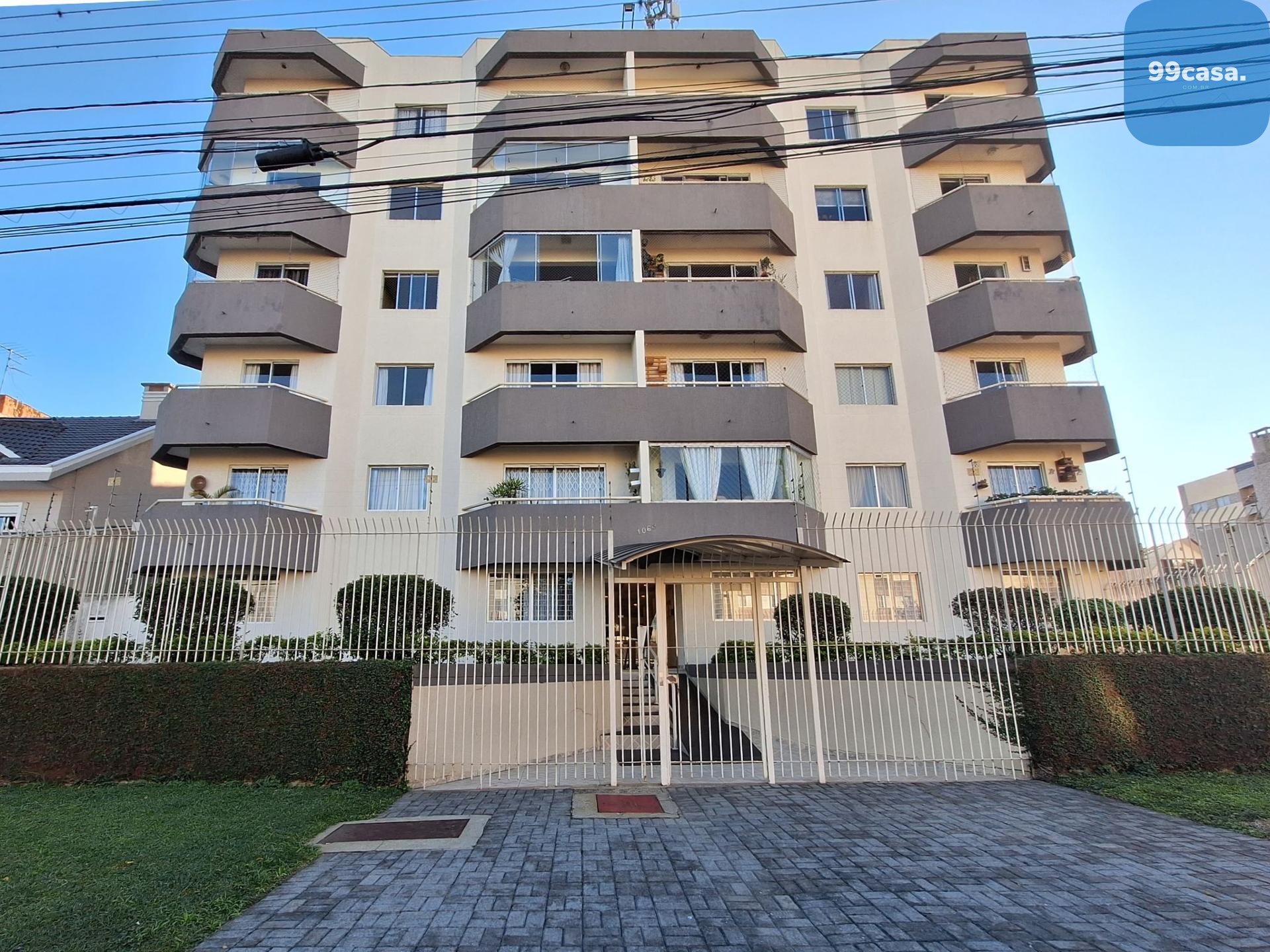 Apartamento à Venda no Ahú | Alto Padrão Reformado| Curitiba