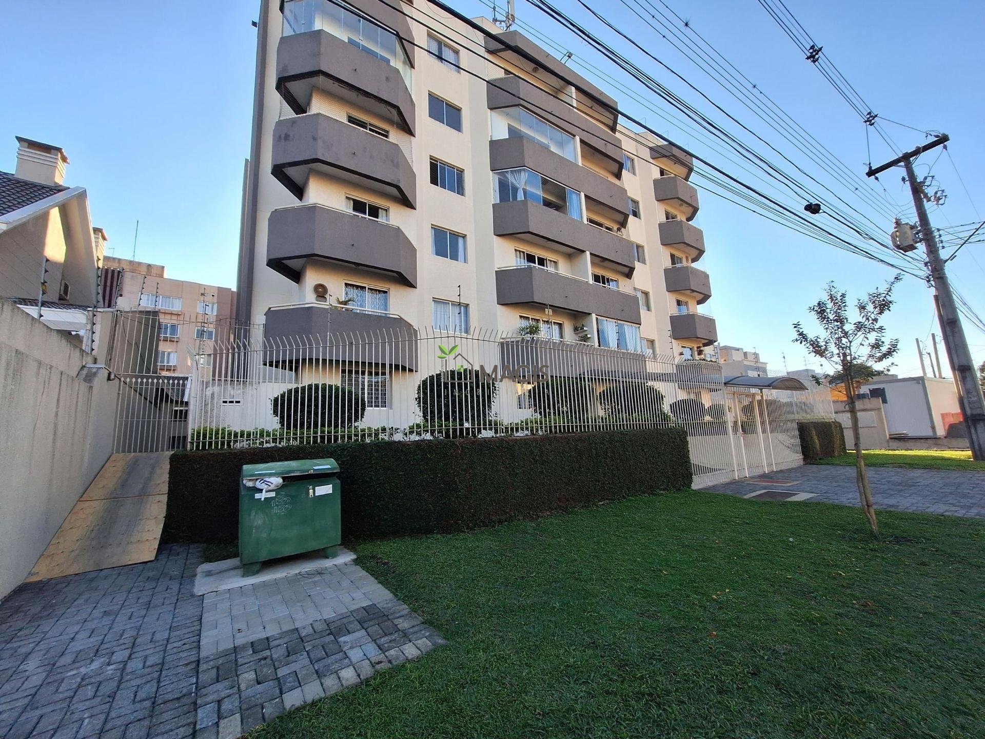 Apartamento à Venda no Ahú | Alto Padrão Reformado| Curitiba