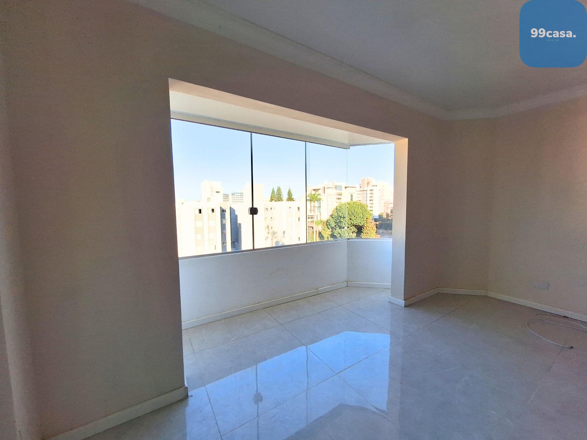 Apartamento à Venda no Ahú | Alto Padrão Reformado| Curitiba