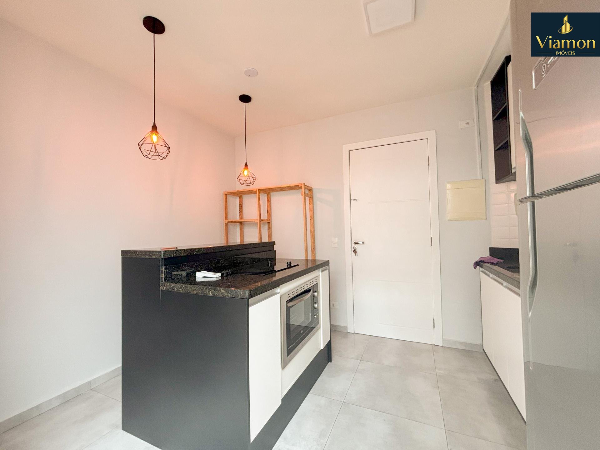 Apartamento garden mobiliado para alugar no Água Verde com 1 q...
